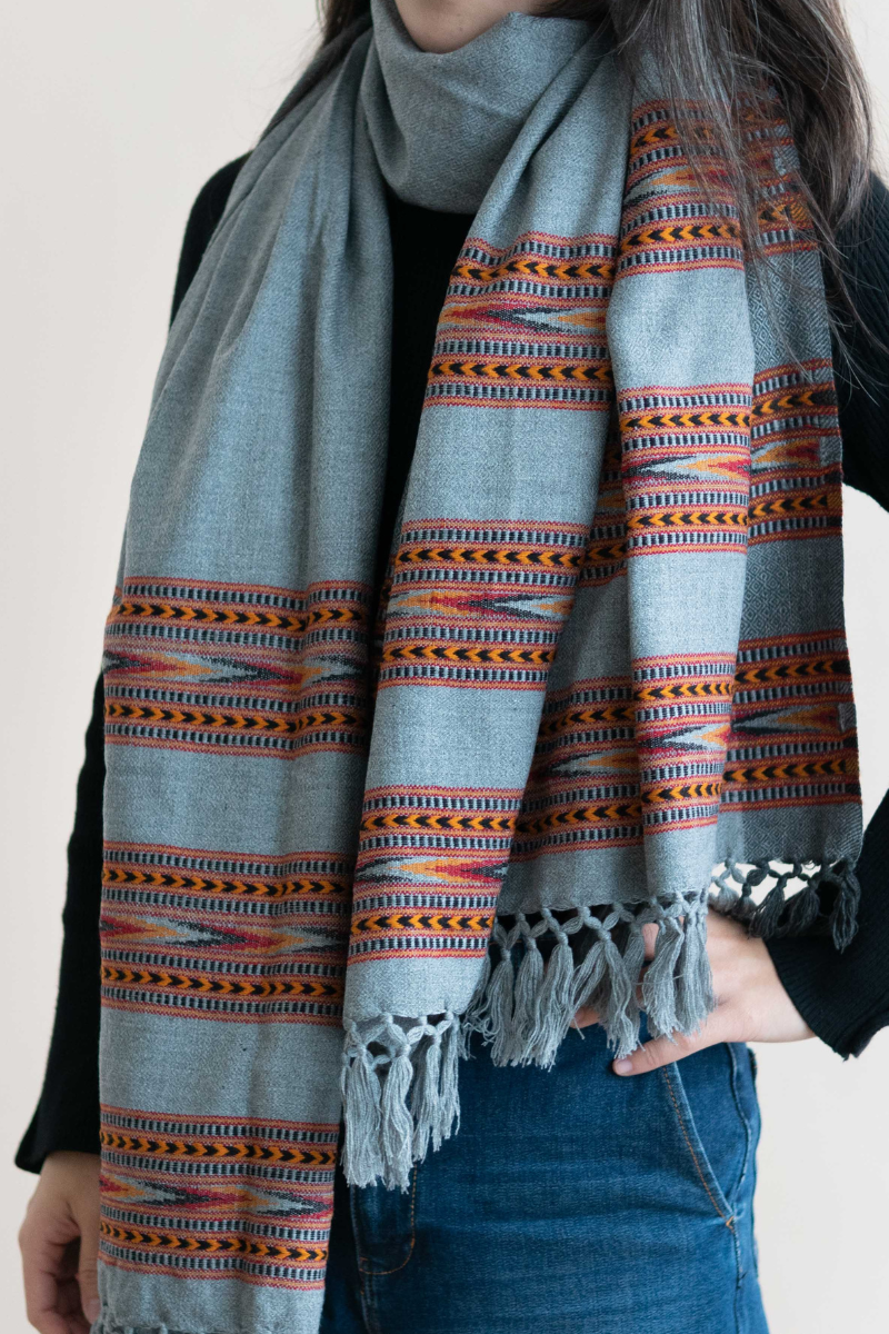 喜馬拉雅氂牛風格披毯 － 灰色