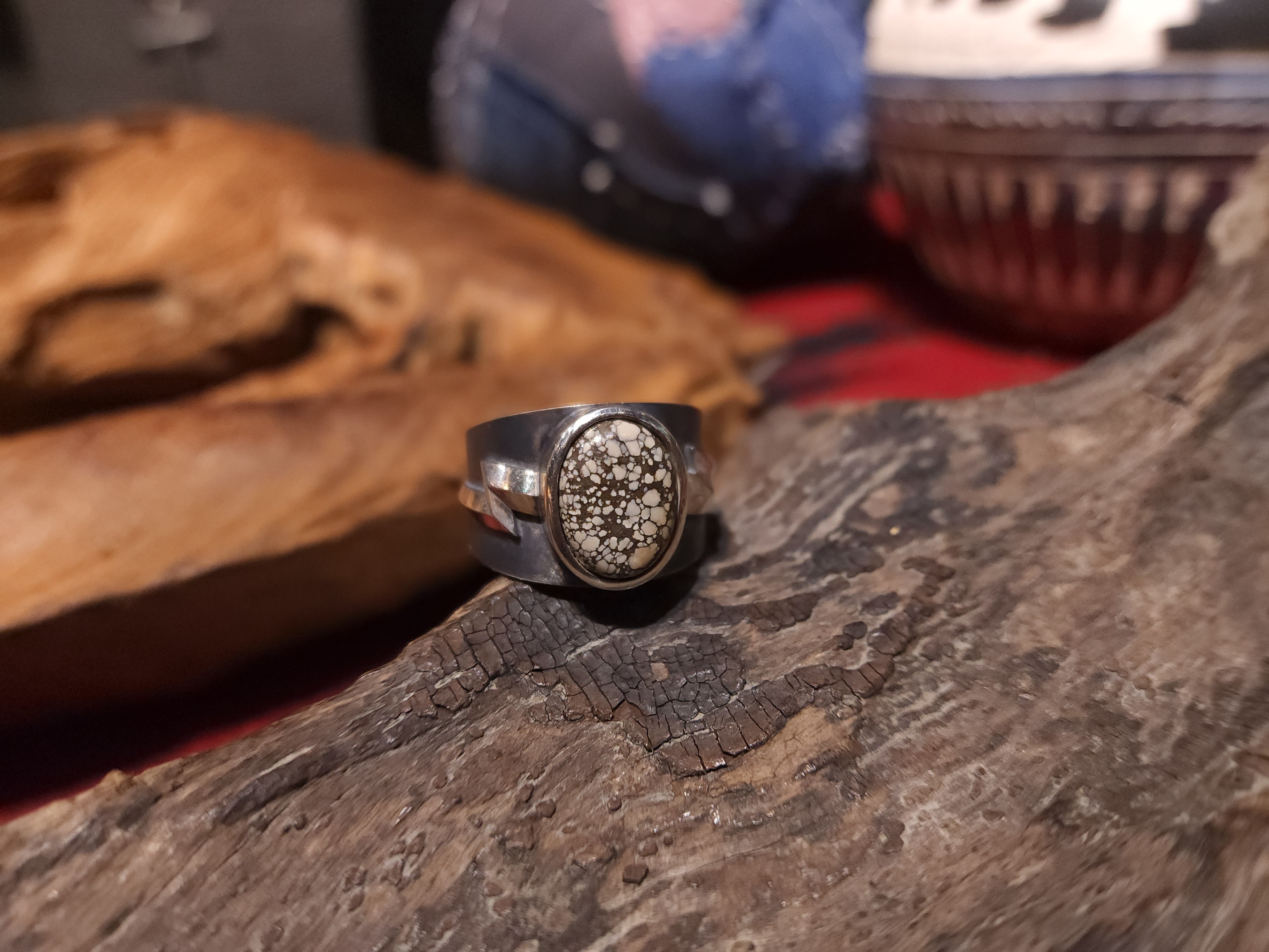 *Black Venom Jewelry- Freedom & Prayer 純銀閃電戒鑲 Poseidon 磷鋁石