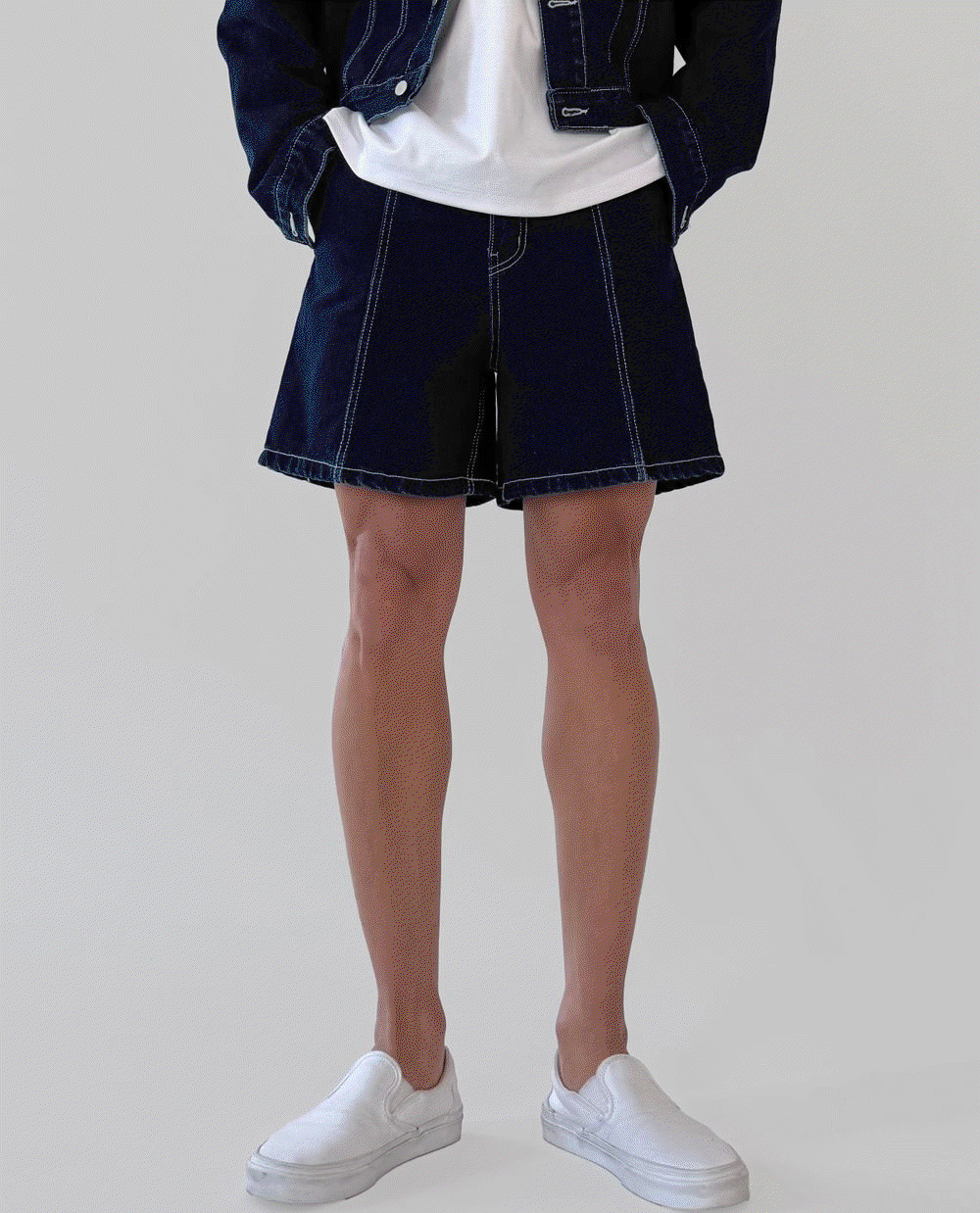 (韓國獨家特價)牛仔拼接膝上短褲