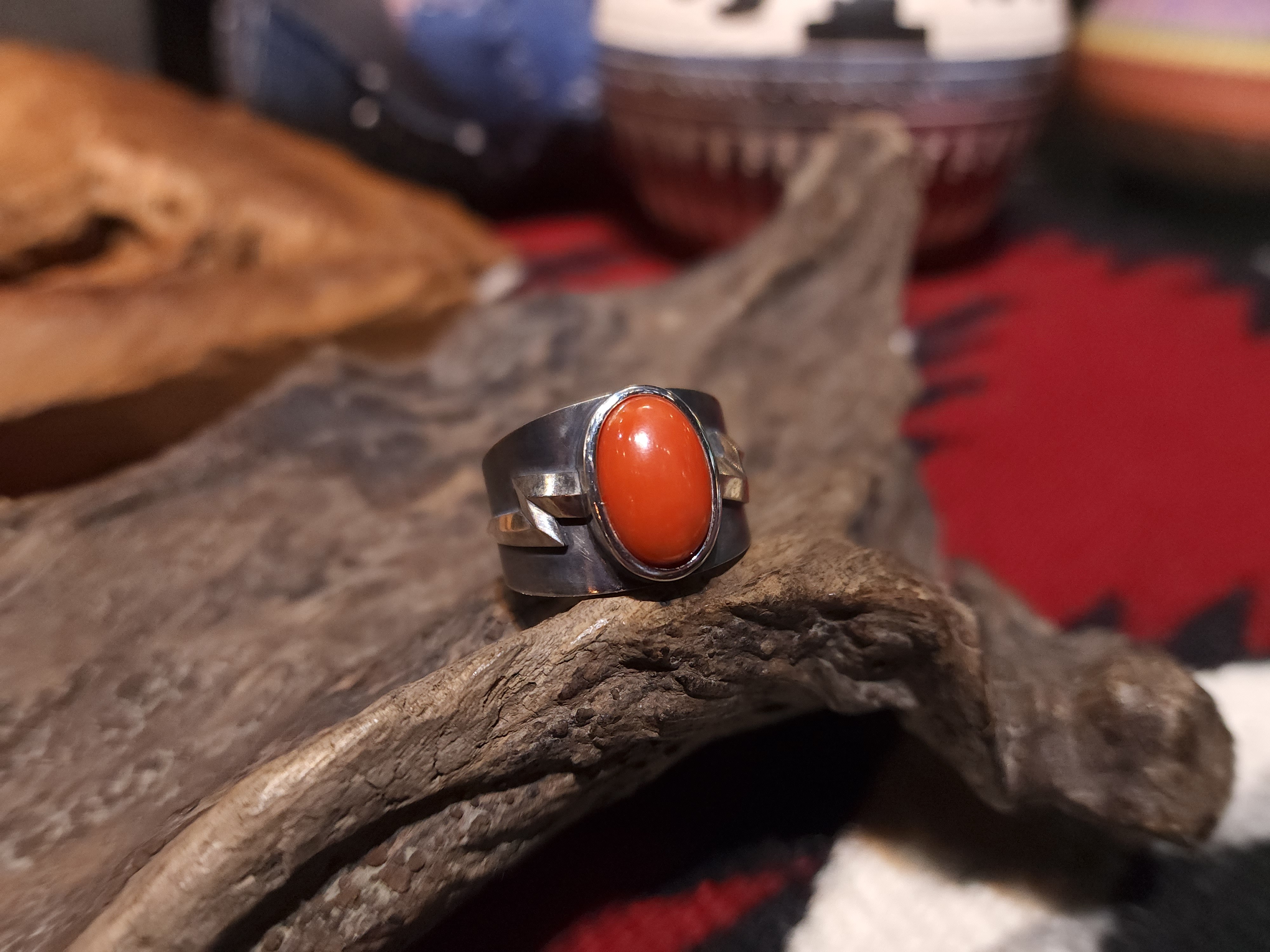 *Black Venom Jewelry- Freedom & Prayer 純銀閃電戒鑲沙丁珊瑚