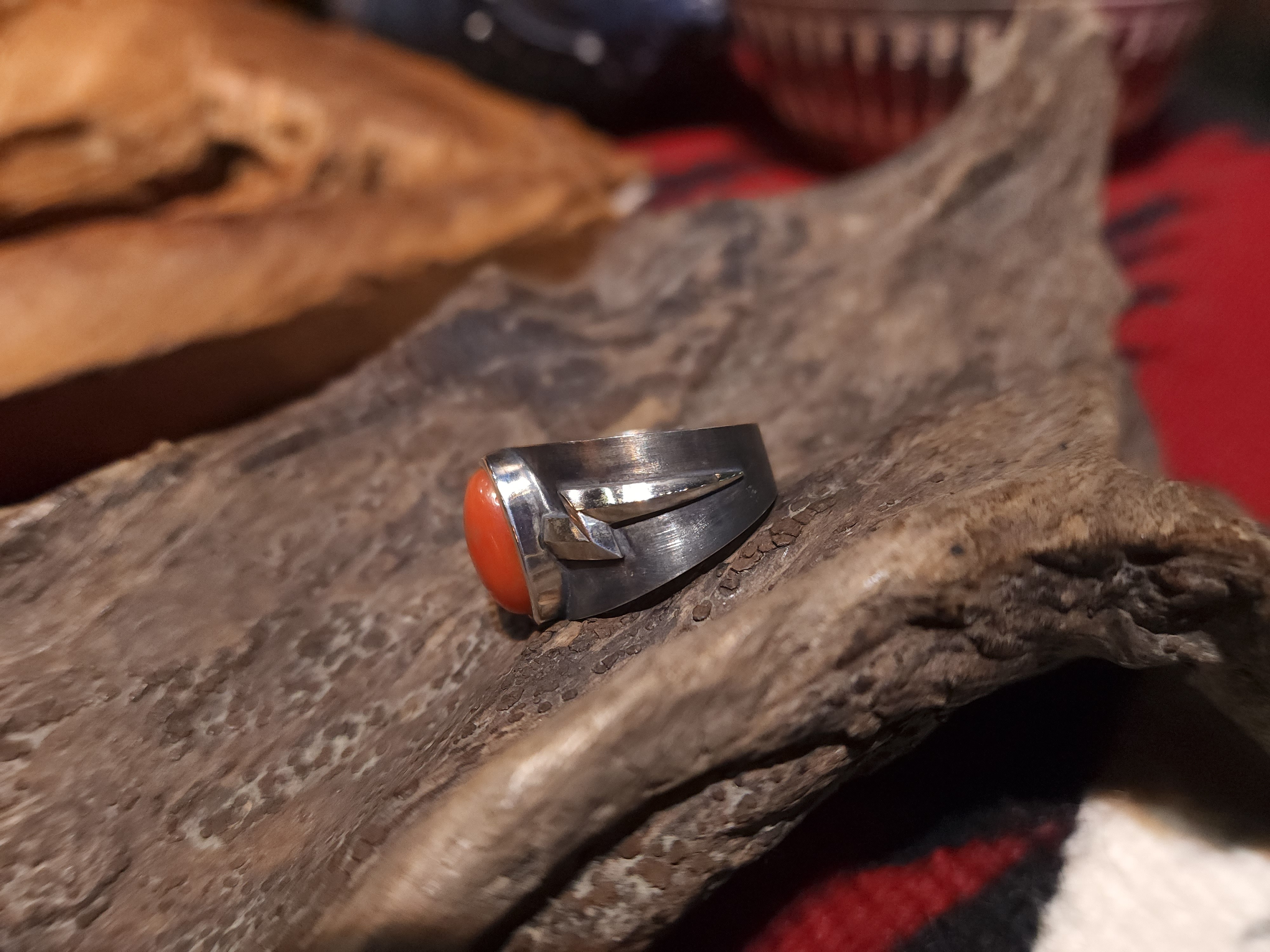 *Black Venom Jewelry- Freedom & Prayer 純銀閃電戒鑲沙丁珊瑚