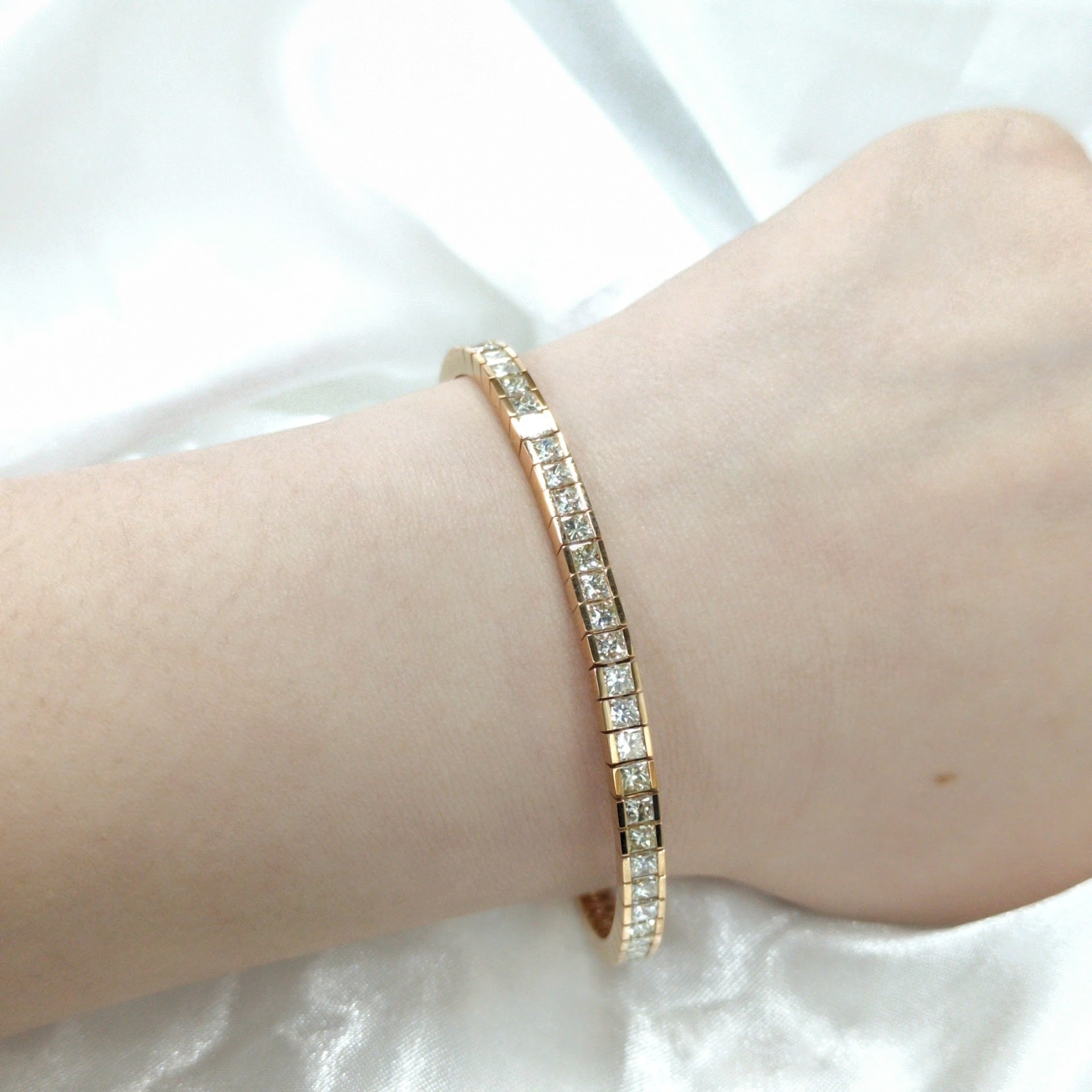 全新18K玫瑰金5卡69份方形鑽石手鍊