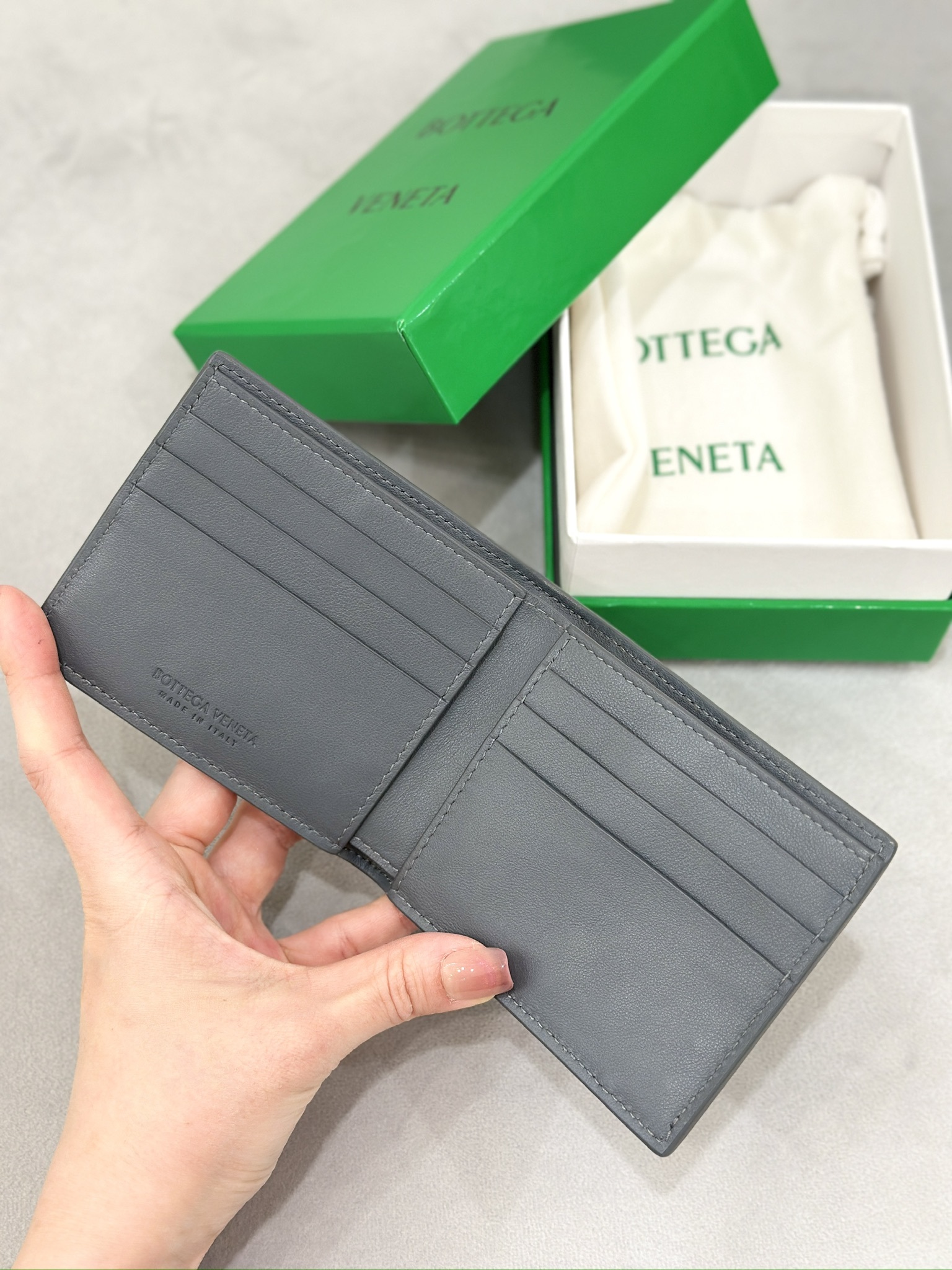 BV Cassette Bi-fold Wallet