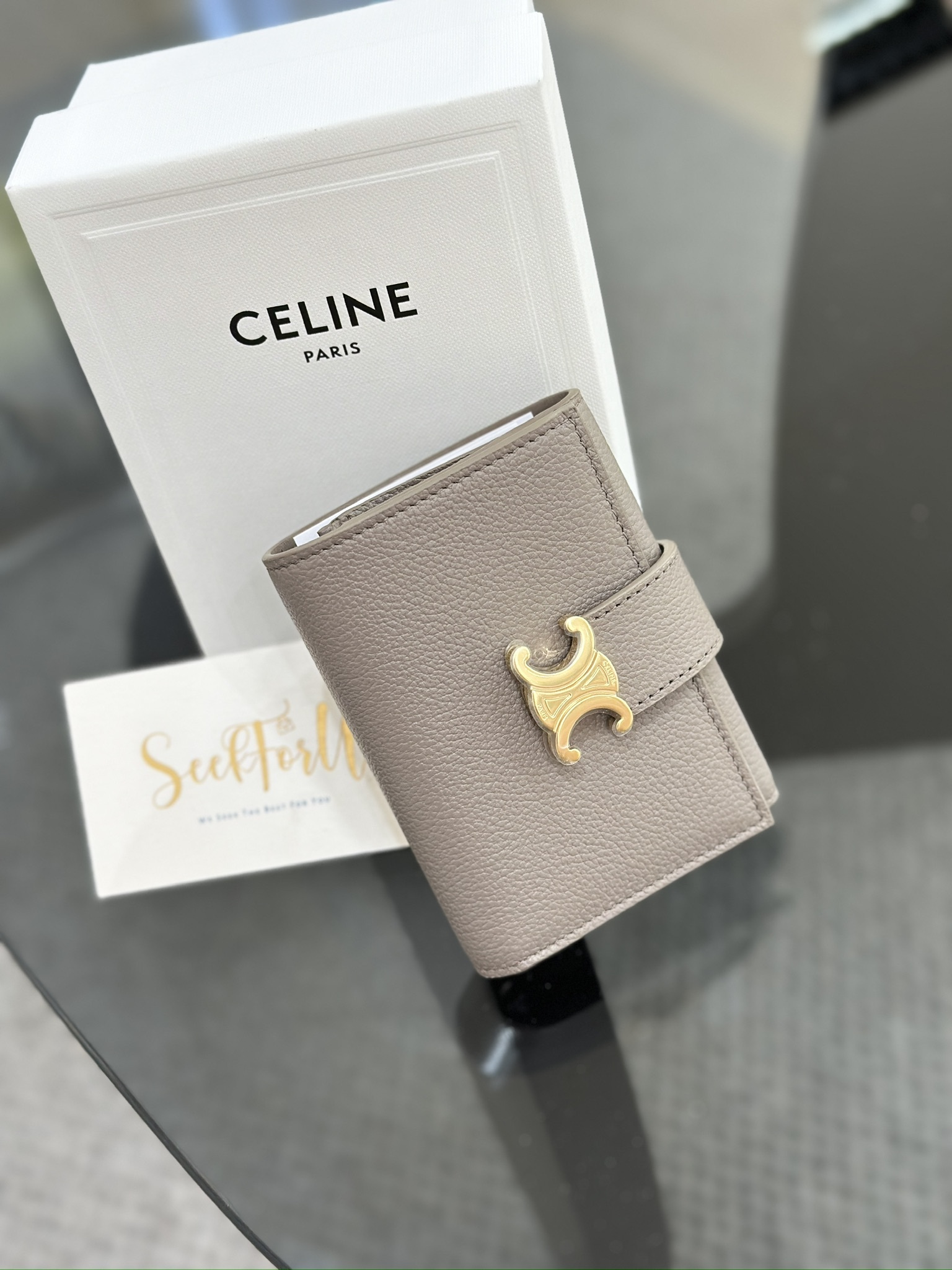 CELINE 【入手困難】STRAP WALLET NINO★トリオンフキャンバス★ 10M962CQH-04LU_3_SPR25_P1_W.tif