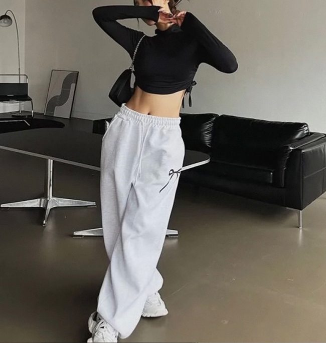 街上漫舞蝴蝶結印花闊腿褲-一色現貨