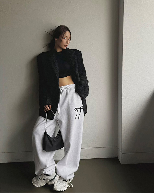 街上漫舞蝴蝶結印花闊腿褲-一色現貨