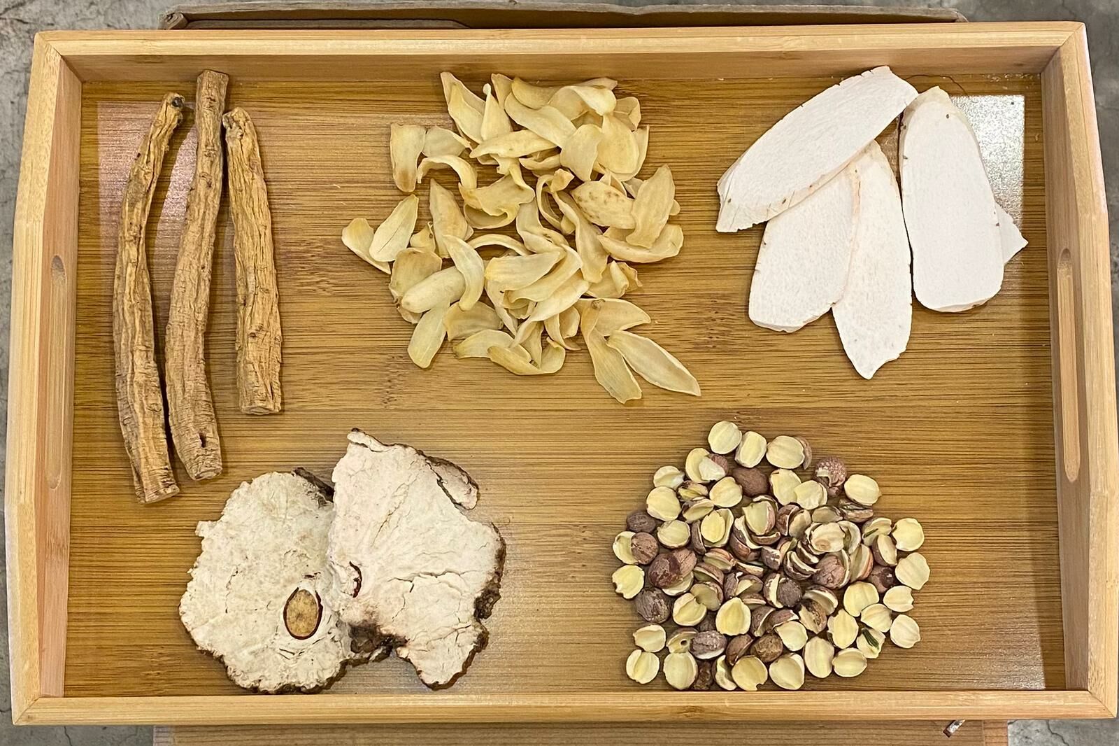 001  吉叔湯。增強免疫力湯  ［4 -6人份量］