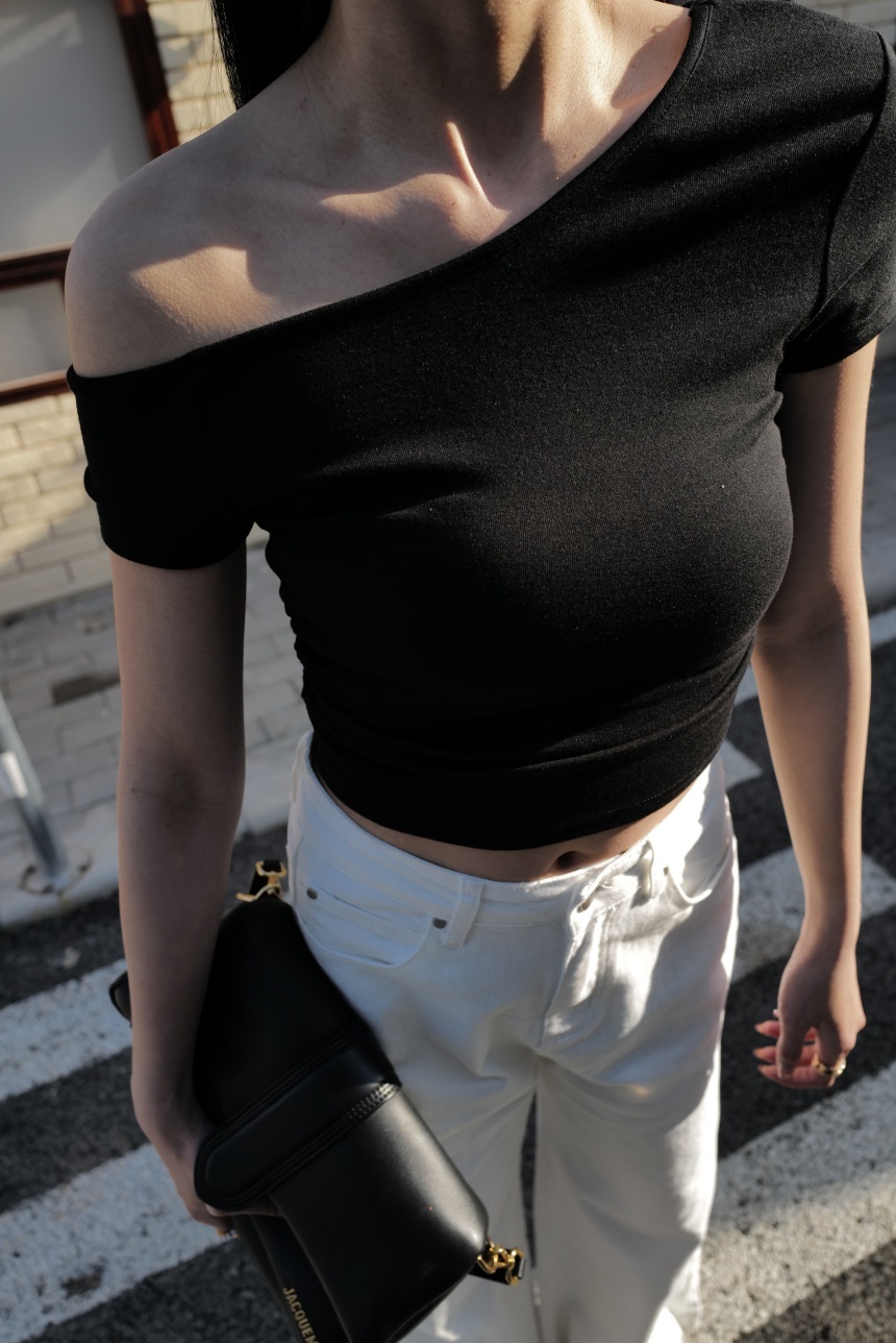 斜肩側抓皺上衣*5色