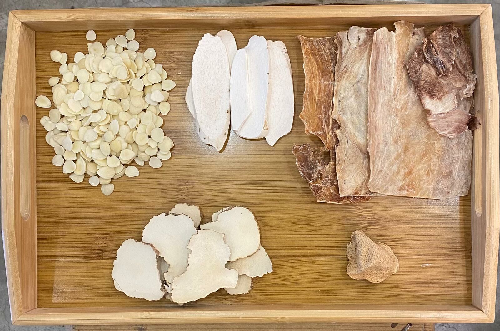 002  泰國鱷魚肉。清肺熱、除肺燥-護肺湯  ［4 -6人份量］