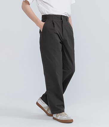 【期間限定】斜紋打褶寬版錐形褲