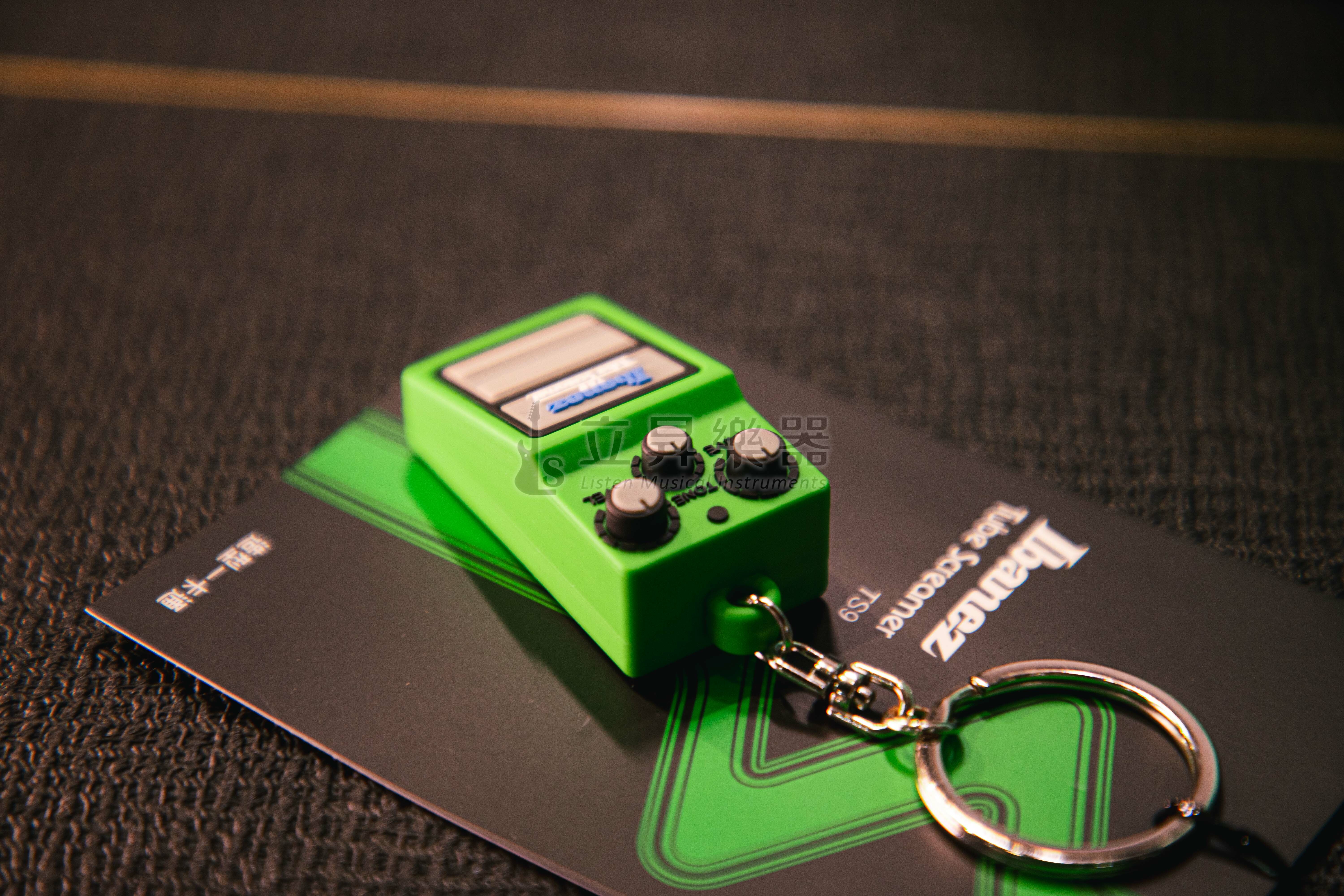 Ibanez Ibanez Tube Screamer TS9 造型一卡通 吊飾鑰匙圈 PVC軟膠材質 台灣獨家限定 第 6 張圖片｜三峽配件 / 週邊