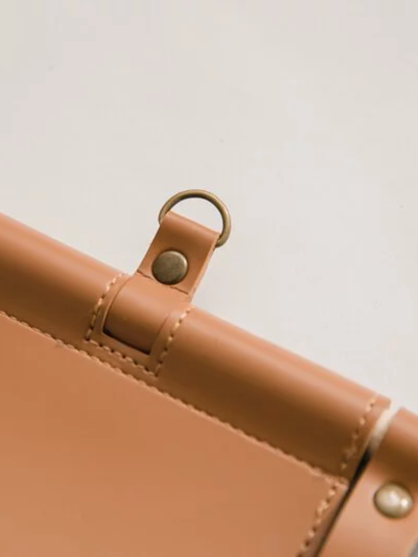 【 限量現貨 】品牌訂製皮革捲筒衛生紙套