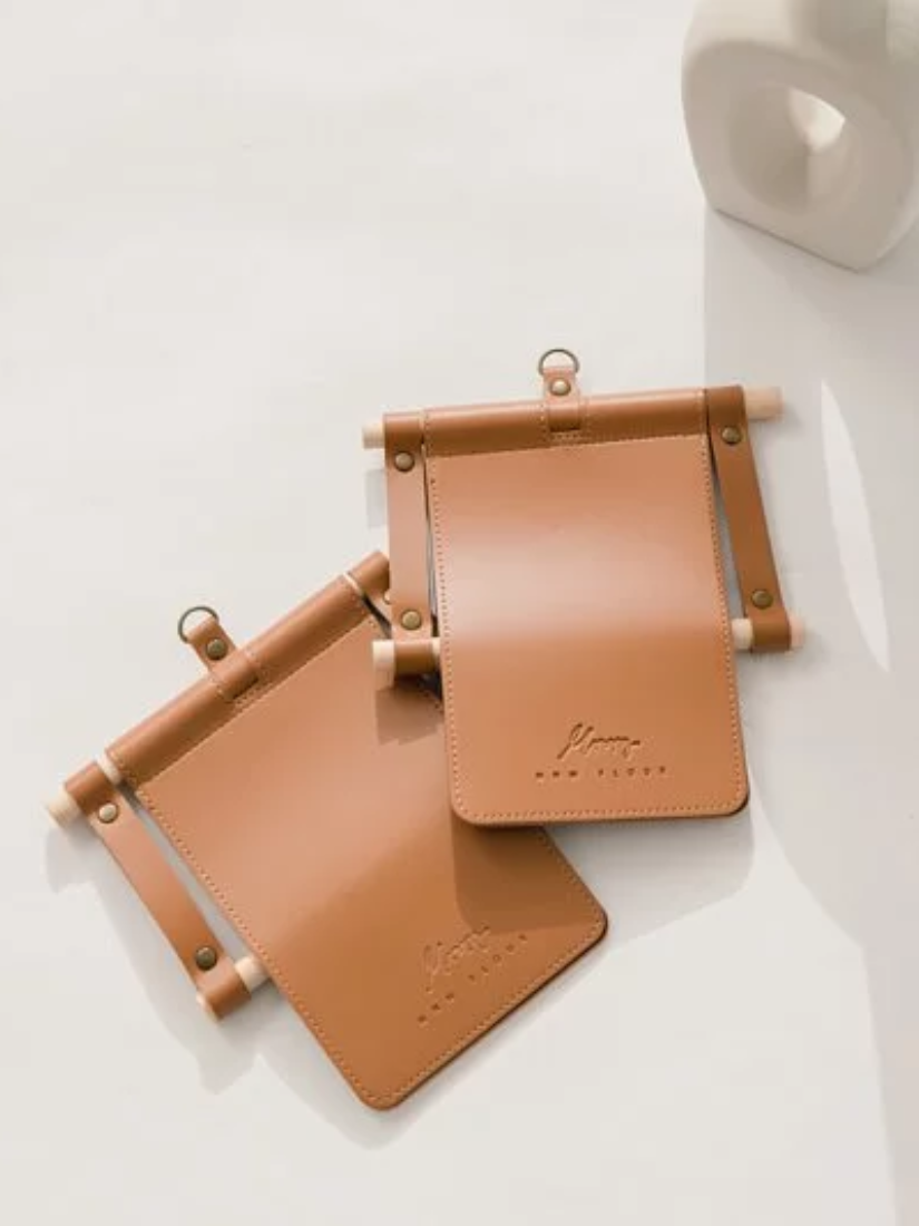 【 限量現貨 】品牌訂製皮革捲筒衛生紙套