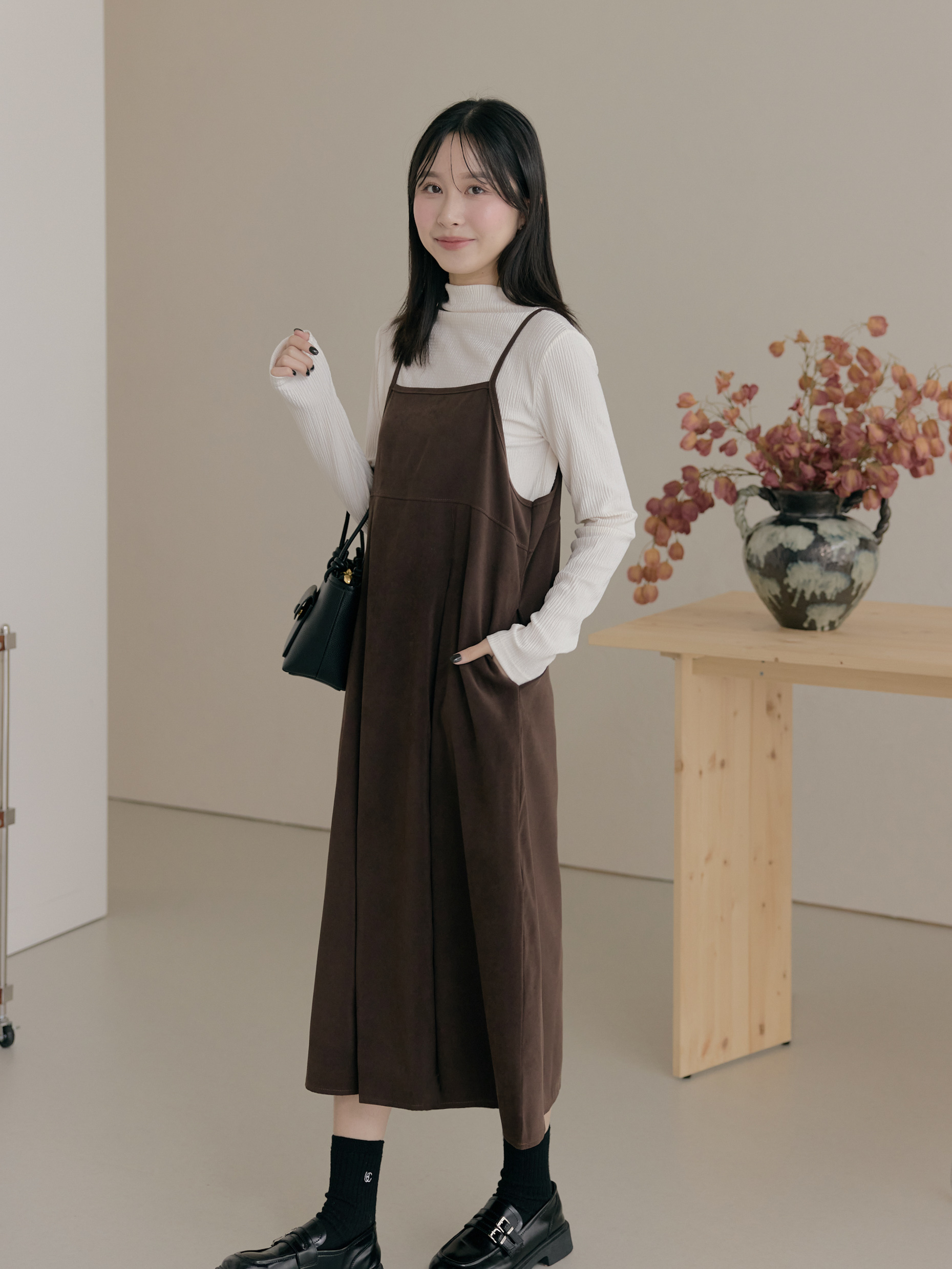 極簡小抓褶車線口袋長洋