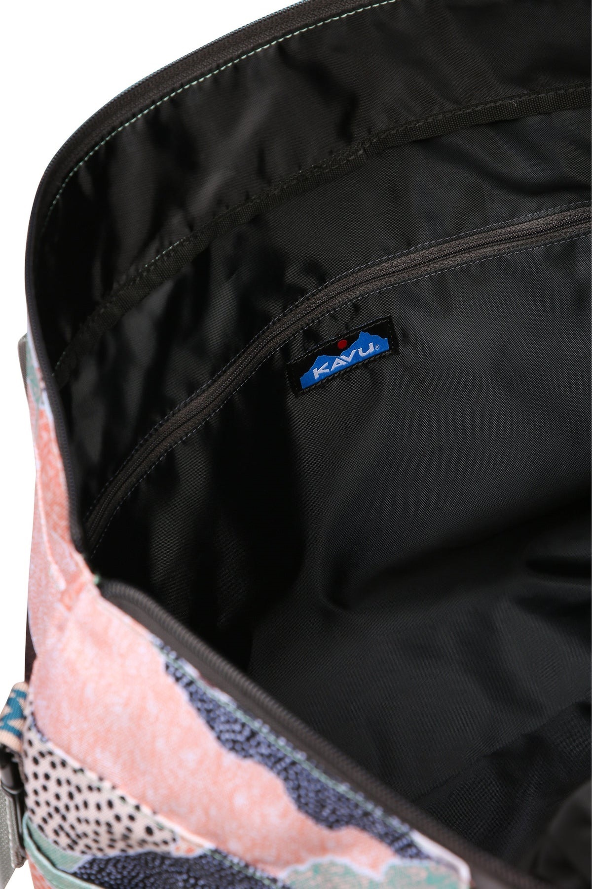 KAVU. Traveller #9456 ( 437 Black Topo )