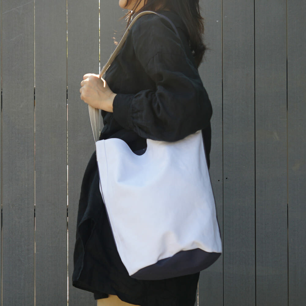 阿福  帆布圓筒側背包 白色