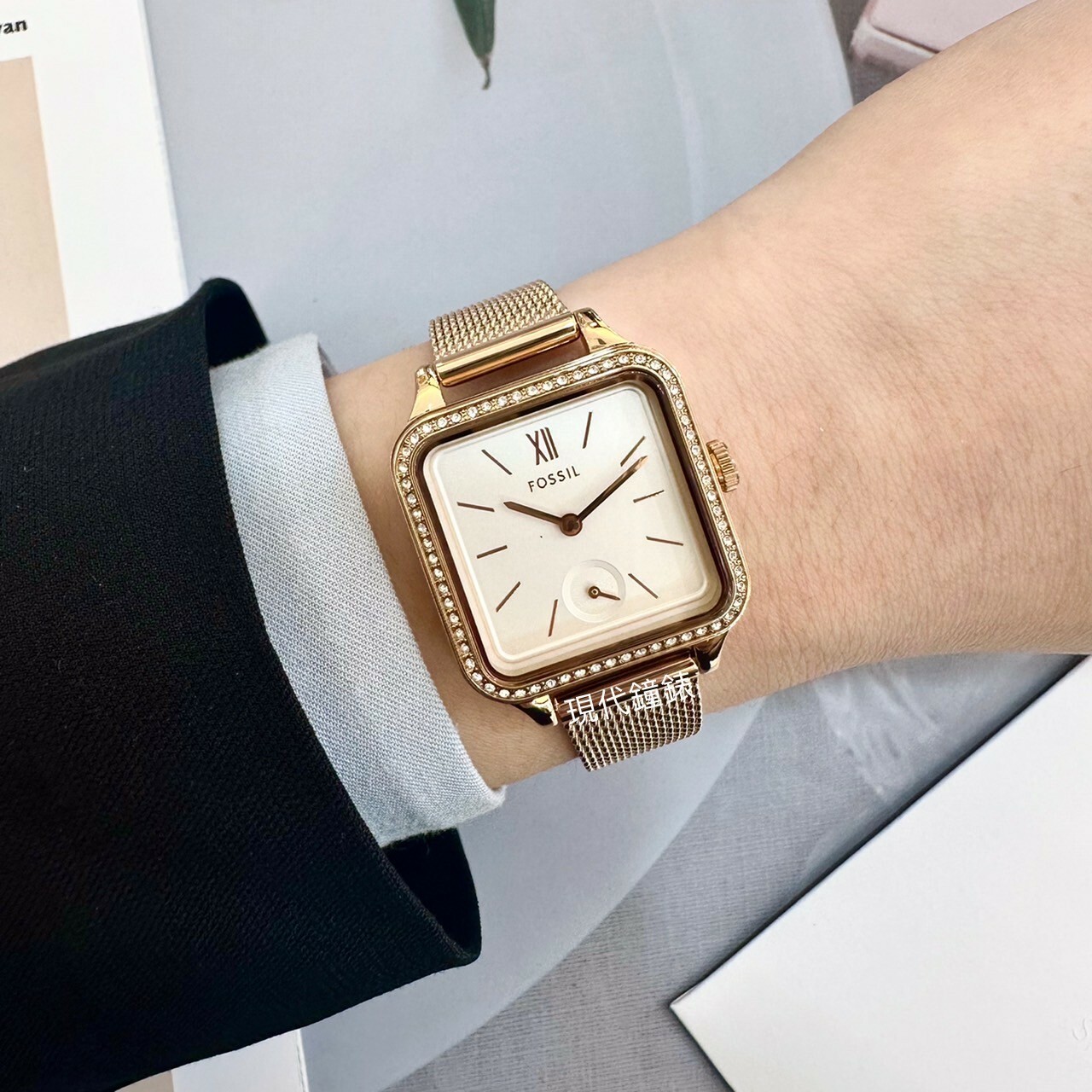 【FOSSIL】Colleen 晶鑽玫瑰金米蘭帶方形腕錶BQ3971 28mm現代鐘錶