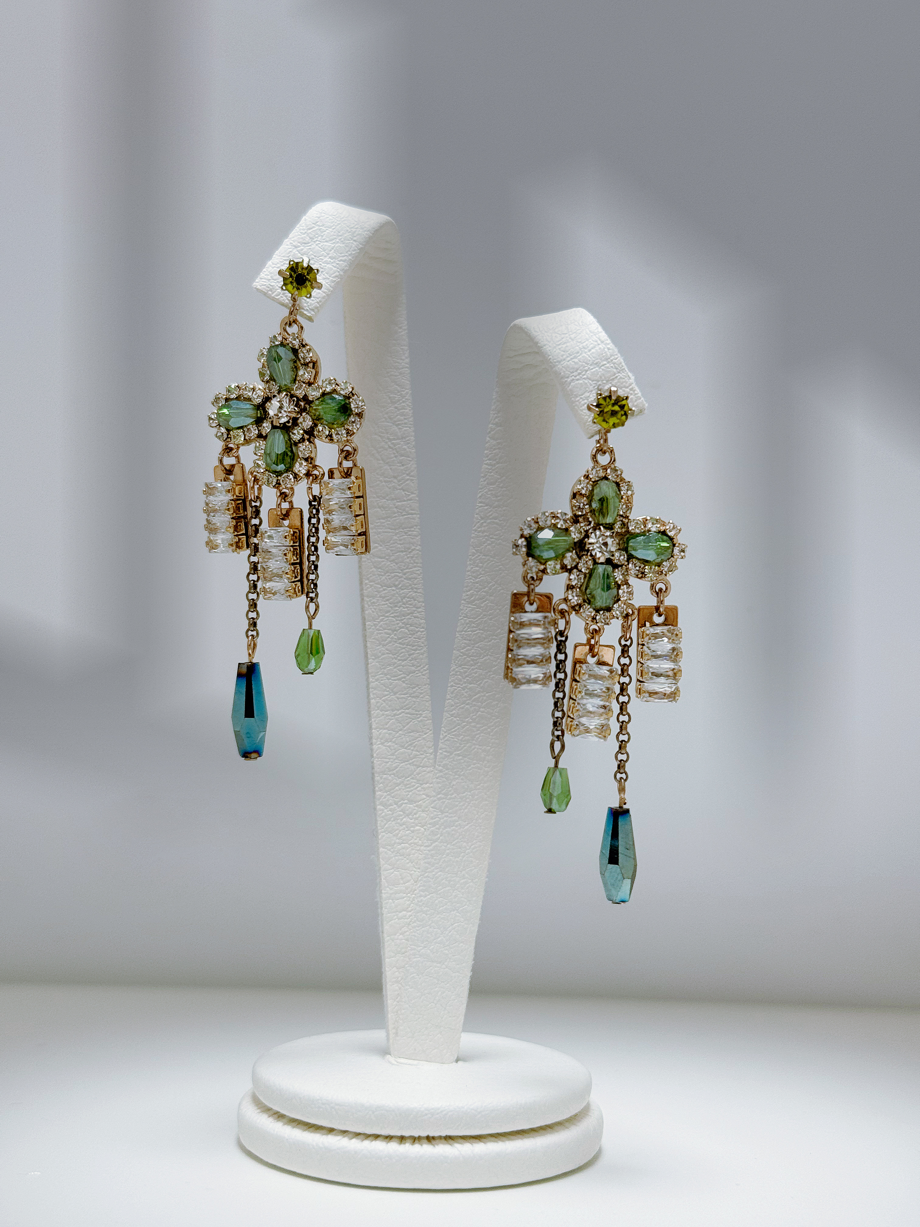 HM001 Handmade crystal earrings