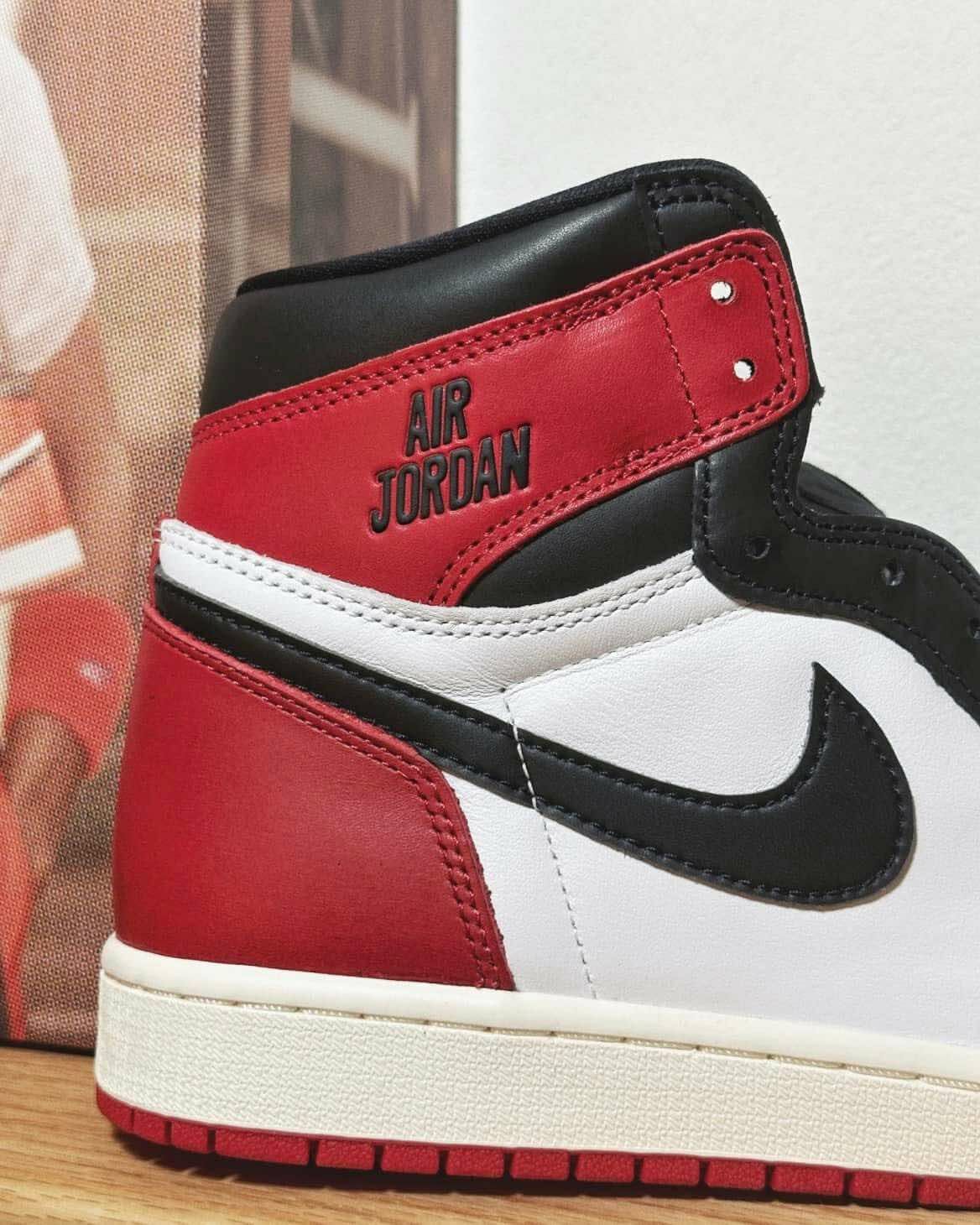 Air Jordan 1 High OG "Black Toe Reimagined" 黑腳趾