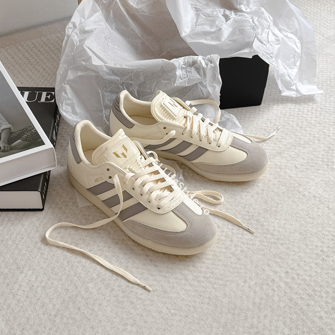 LIONEL MESSI X ADIDAS SAMBA MESSI “CREAM WHITE” 梅西聯名款 足球鞋 奶油白 灰 果凍底 金標 麂皮 男鞋  JQ0266 / 現貨