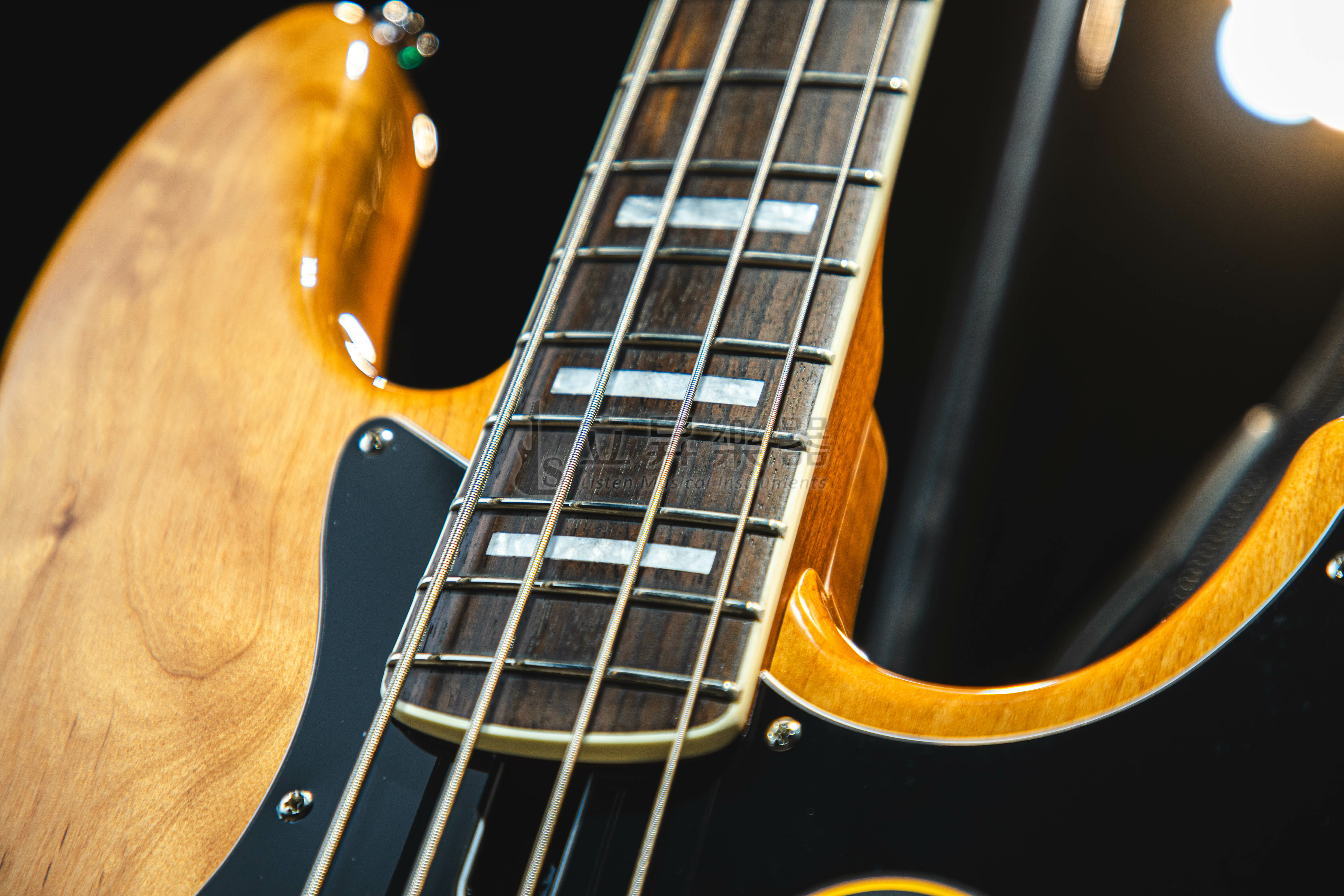 Sire SIRE 貝斯 MARCUS MILLER V5R ALDER 4弦 原木色/V5R-4-NT 第 3 張圖片｜三峽吉他 / Bass