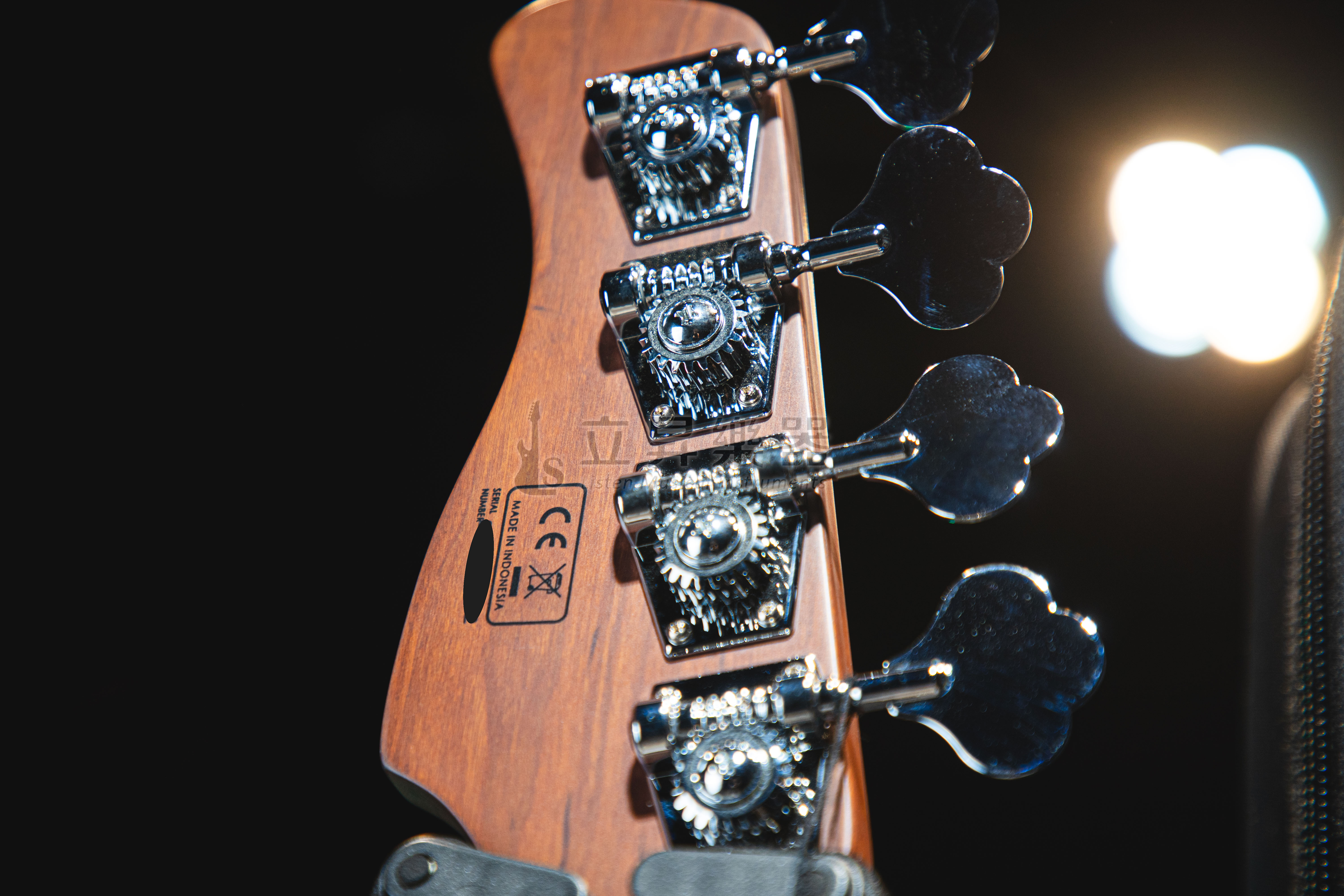 Sire SIRE 貝斯 MARCUS MILLER V5R ALDER 4弦 紅木漸層/V5R-4-TS 第 6 張圖片｜三峽吉他 / Bass