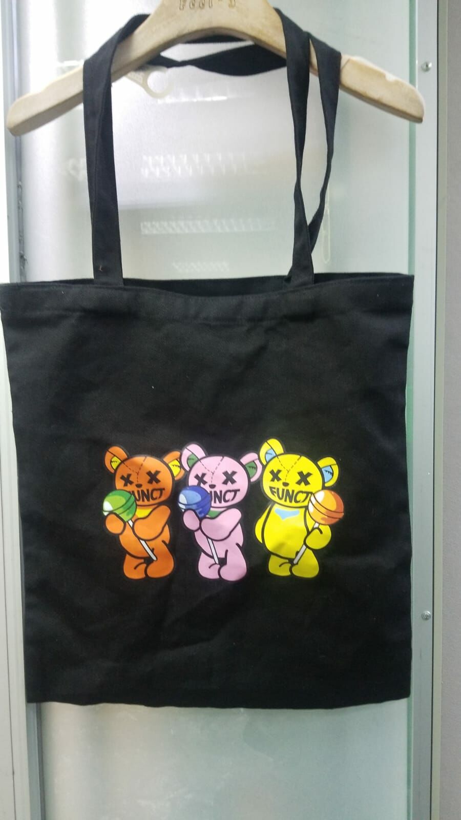 ca20546**  3個小熊shopping bag