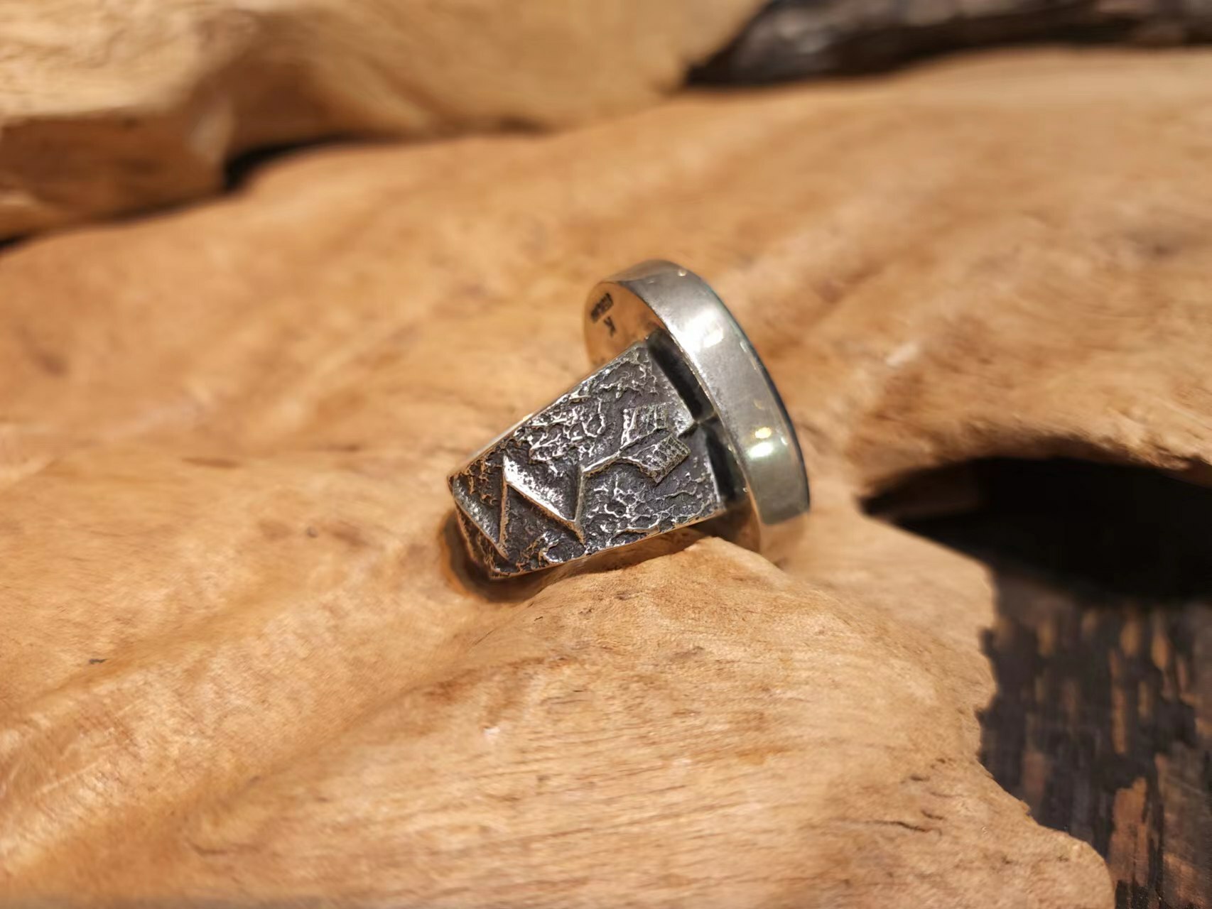 K.Yazzie -弓箭山稜線戒鑲湖北松石