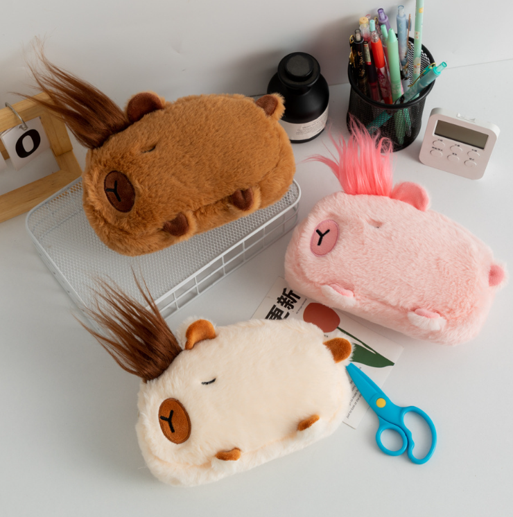 清货 卡皮巴拉铅笔盒毛绒炸毛笔袋（送梳子发夹）