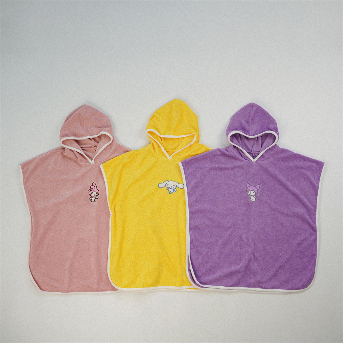 𝐒𝐚𝐧𝐫𝐢𝐨 浴袍