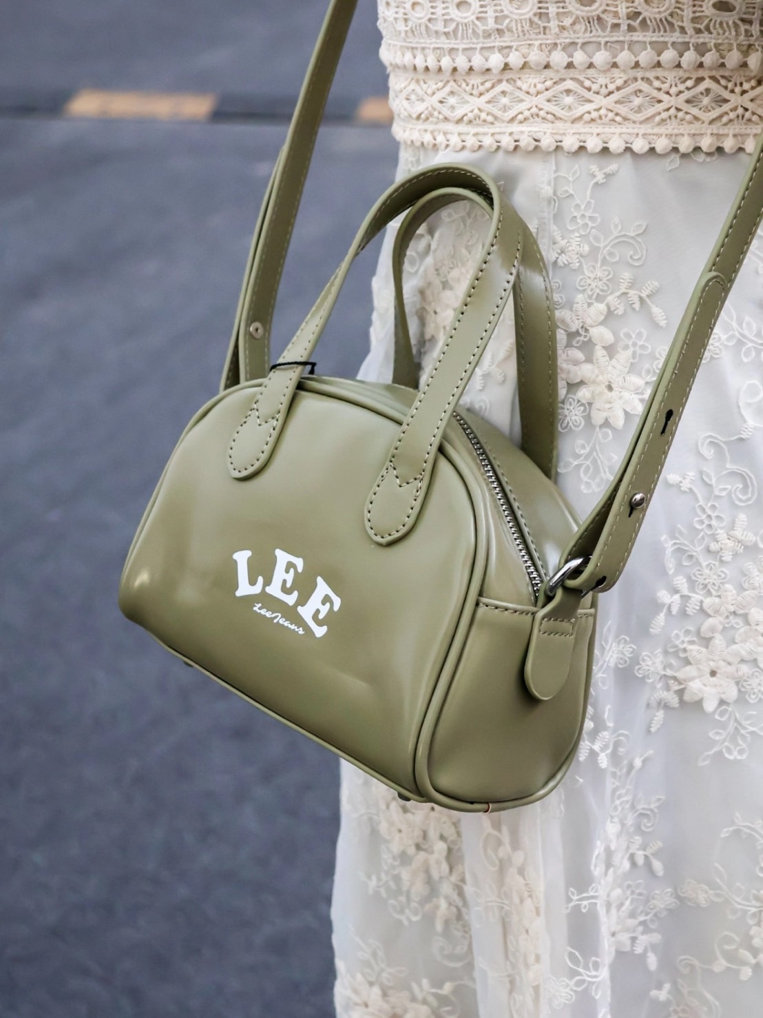 LEE 復古手拿 圓筒包 LE240028M