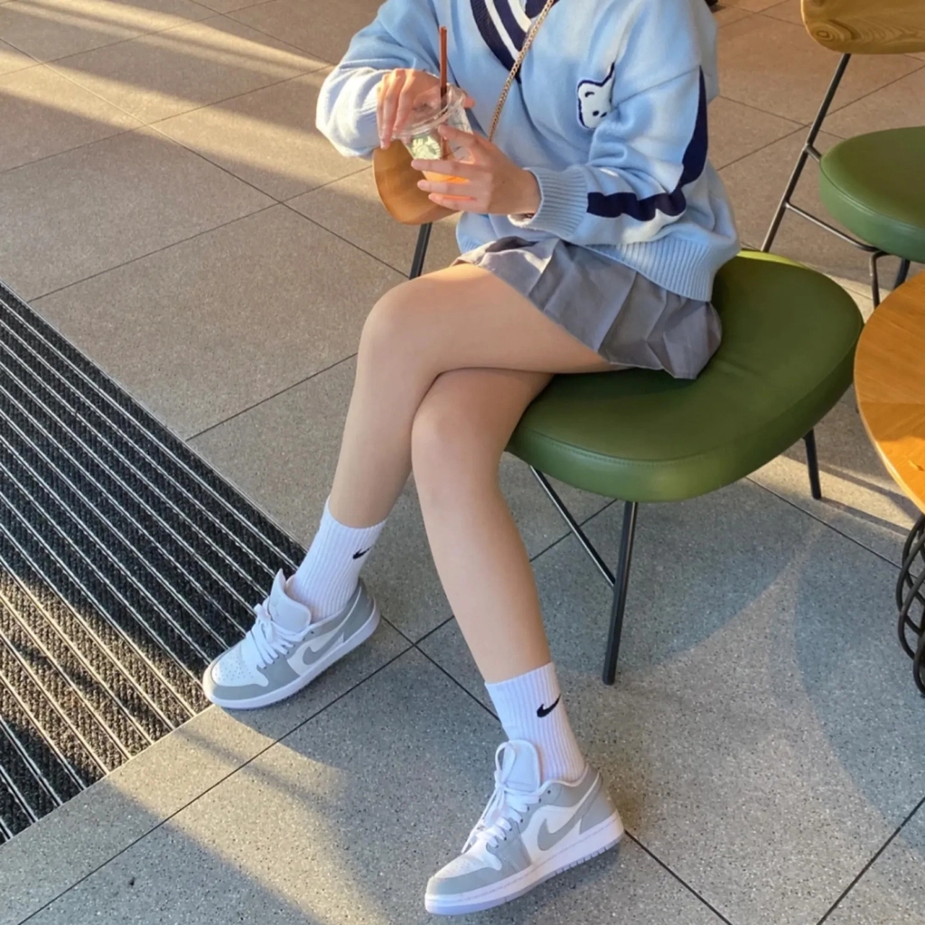 NIKE WMS AIR JORDAN 1 LOW "WOLF GREY" 小DIOR 灰白 [售完即止!]