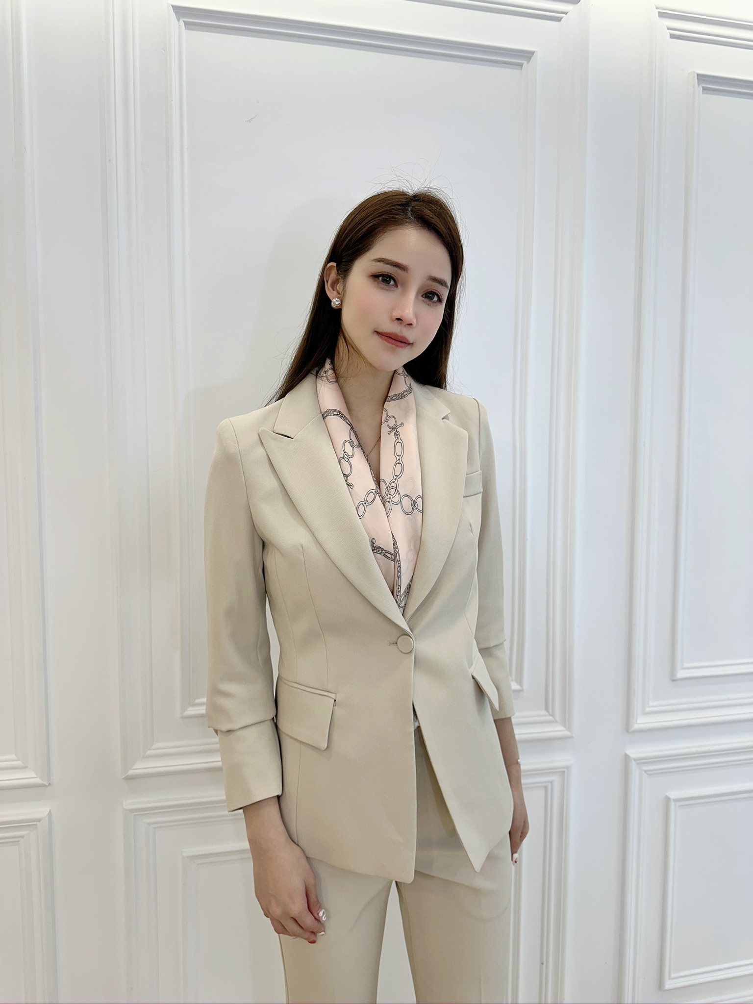 (職場必備)經典單釦西裝套裝 - 米