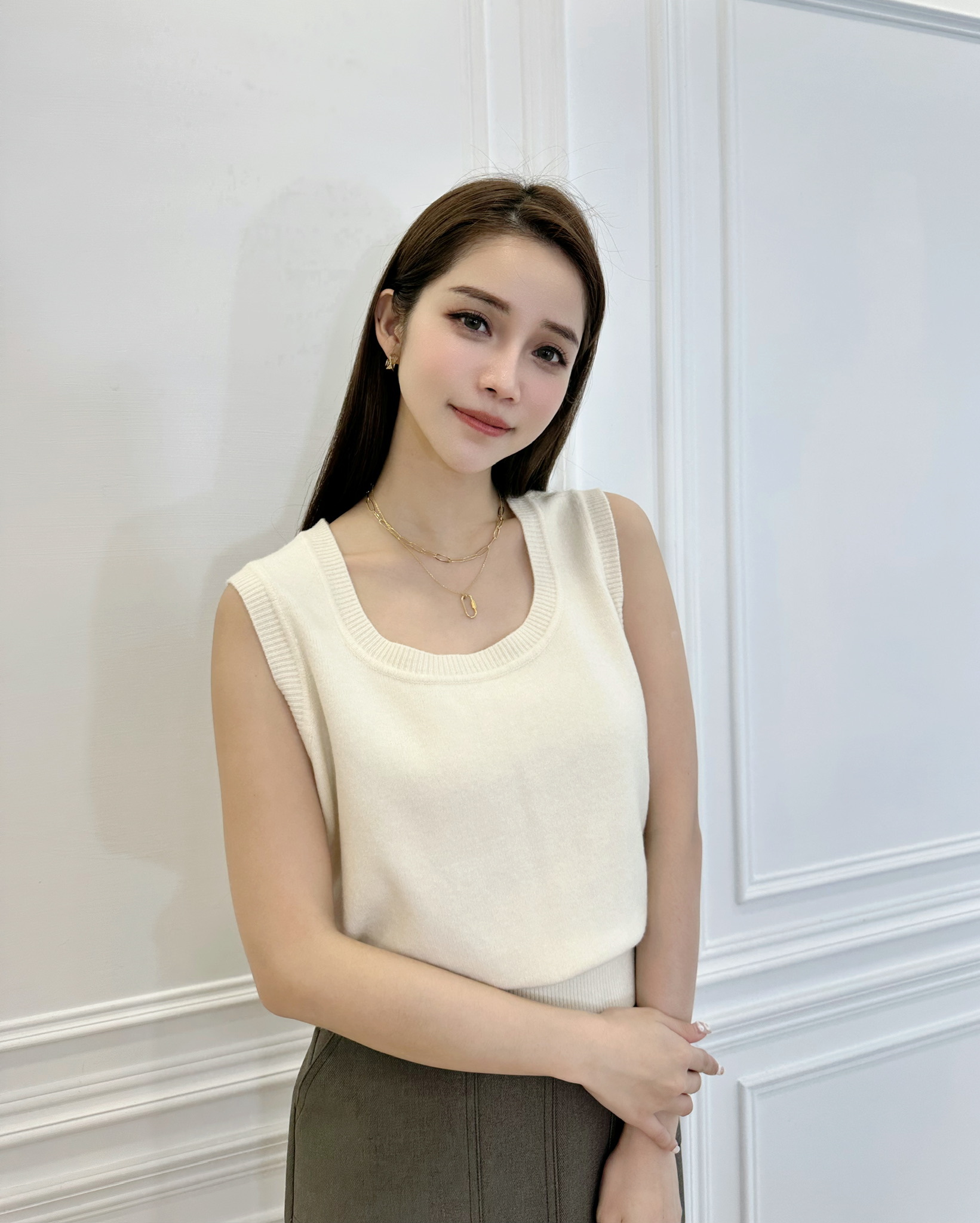 寬肩圓領針織背心