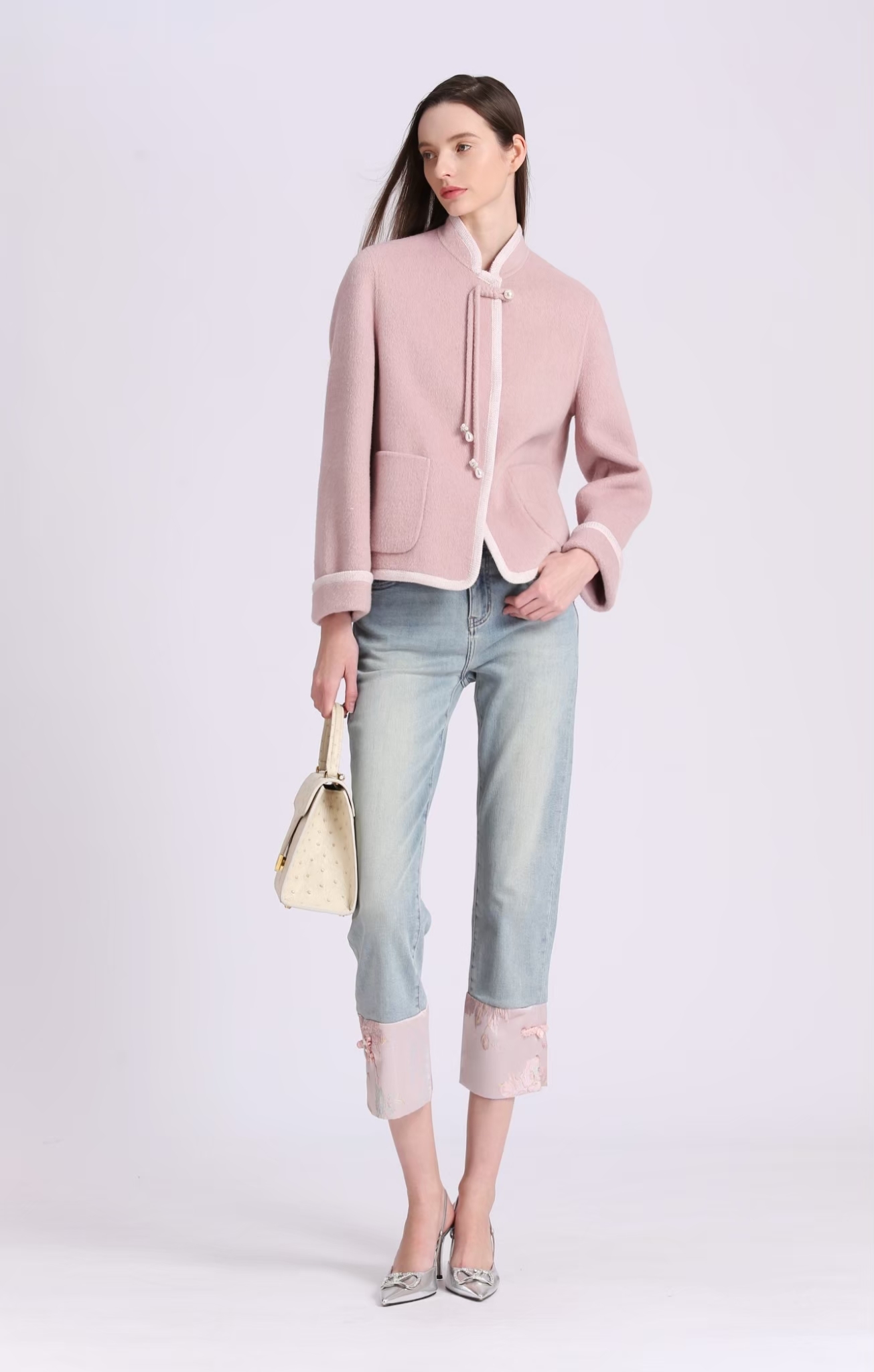 BD15380D1 霧棉珍語立領珍珠流蘇短版外套