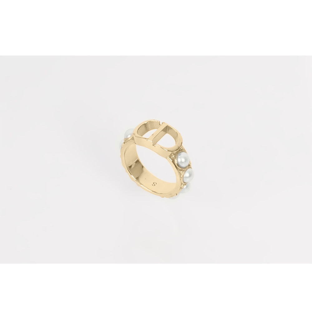 【CHRISTIAN DIOR】30 Montaigne CD 標誌及珍珠鑲飾戒指(金色)R0877MTGRS_D301