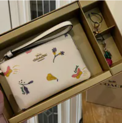 [S] COACH C8331 BOXED VEG PT CORNER ZIP CHM,IM/CHALK MULTI, 195031484278 (SCO1131)