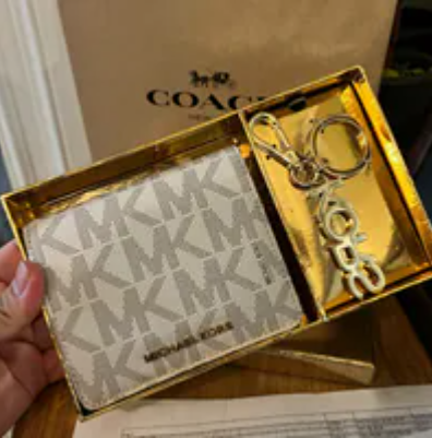 [S] MICHAEL KORS 34H6GGFE2V JET SET TRAVEL CARRYALL CARD CASE WALLET SET,VANILLA, 190049892824 (SMK1193)