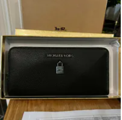 [S] MICHAEL KORS 35H8TGFE9L GIFTABLES LEATHER ZIP AROUND CONTINENTAL WALLET,BLACK, 192877044710 (SMK1195)