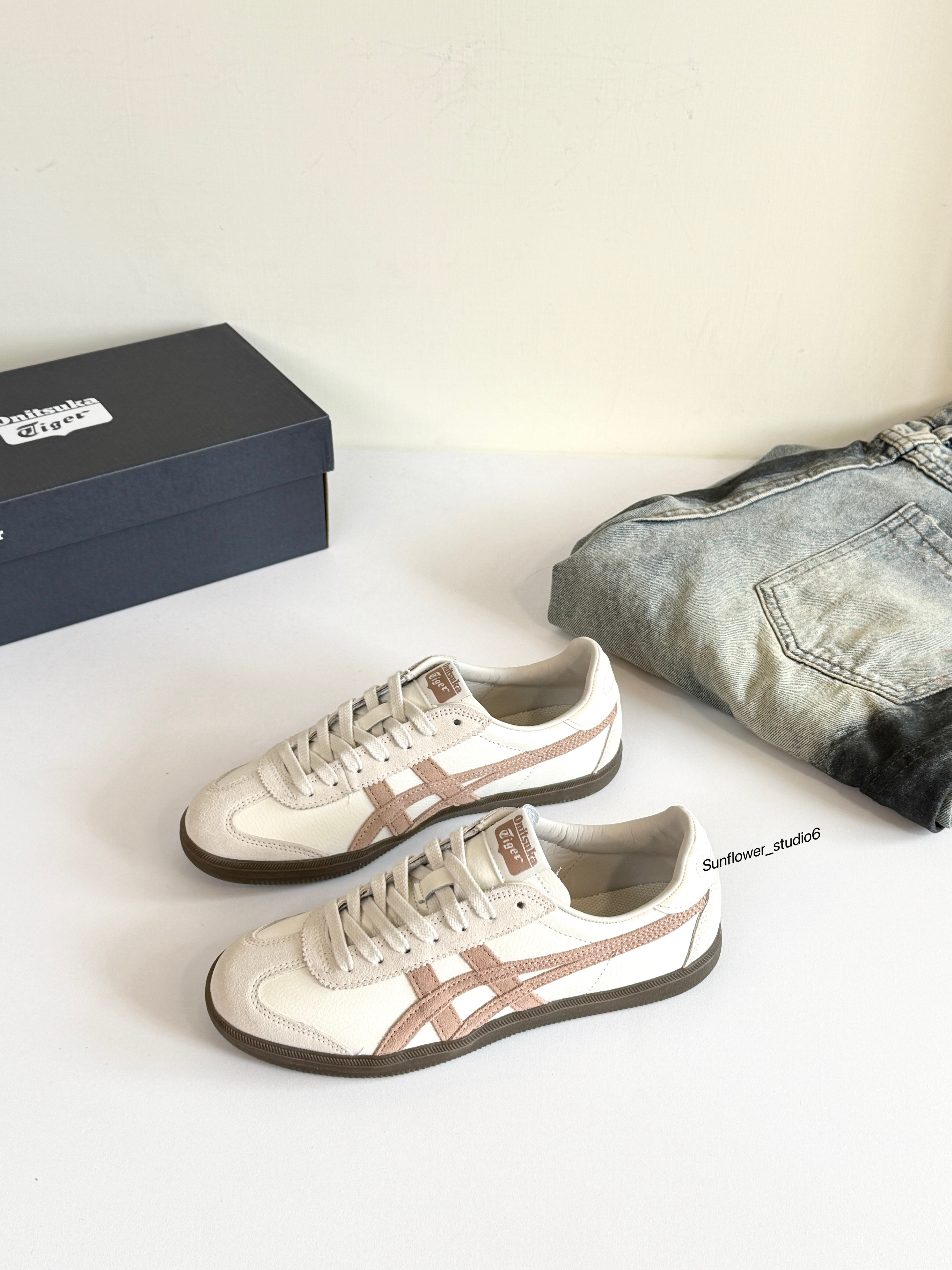 Onitsuka Tiger Tokuten 鬼塚虎 蜜桃棉花糖 灰白色 白粉色 皮革 復古 德訓鞋 1183C086-103/預購