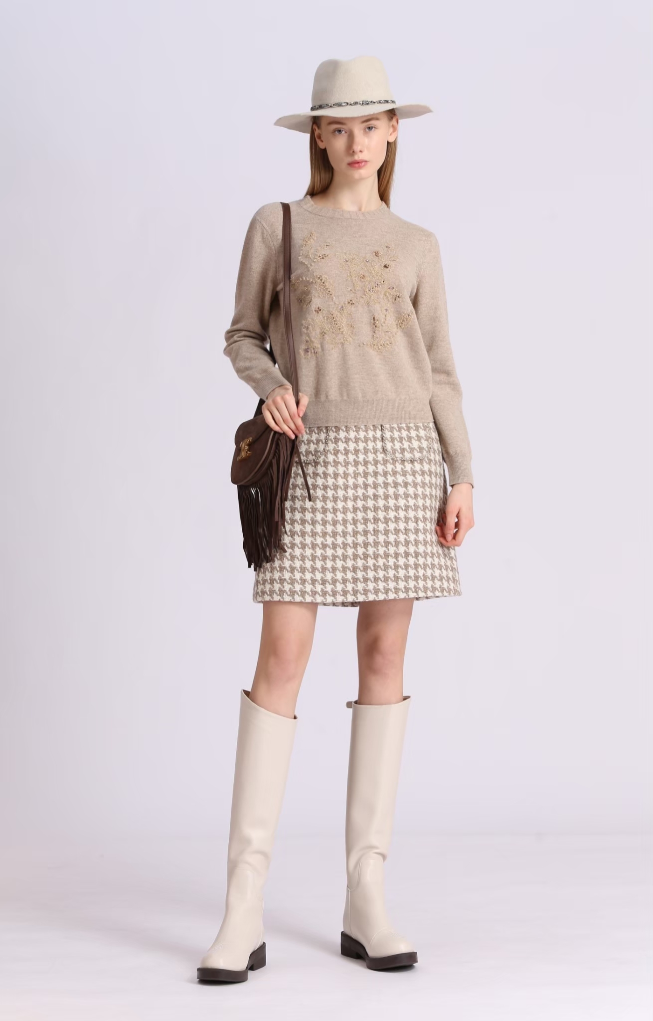 BD15266A1 月霧花影立體花卉繡線毛衣