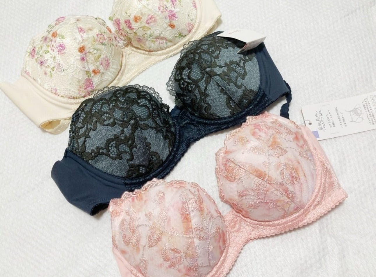 【預購】J0213905 [wacoal /wing 福袋] 胸罩 3 件裝，型號 KB9850