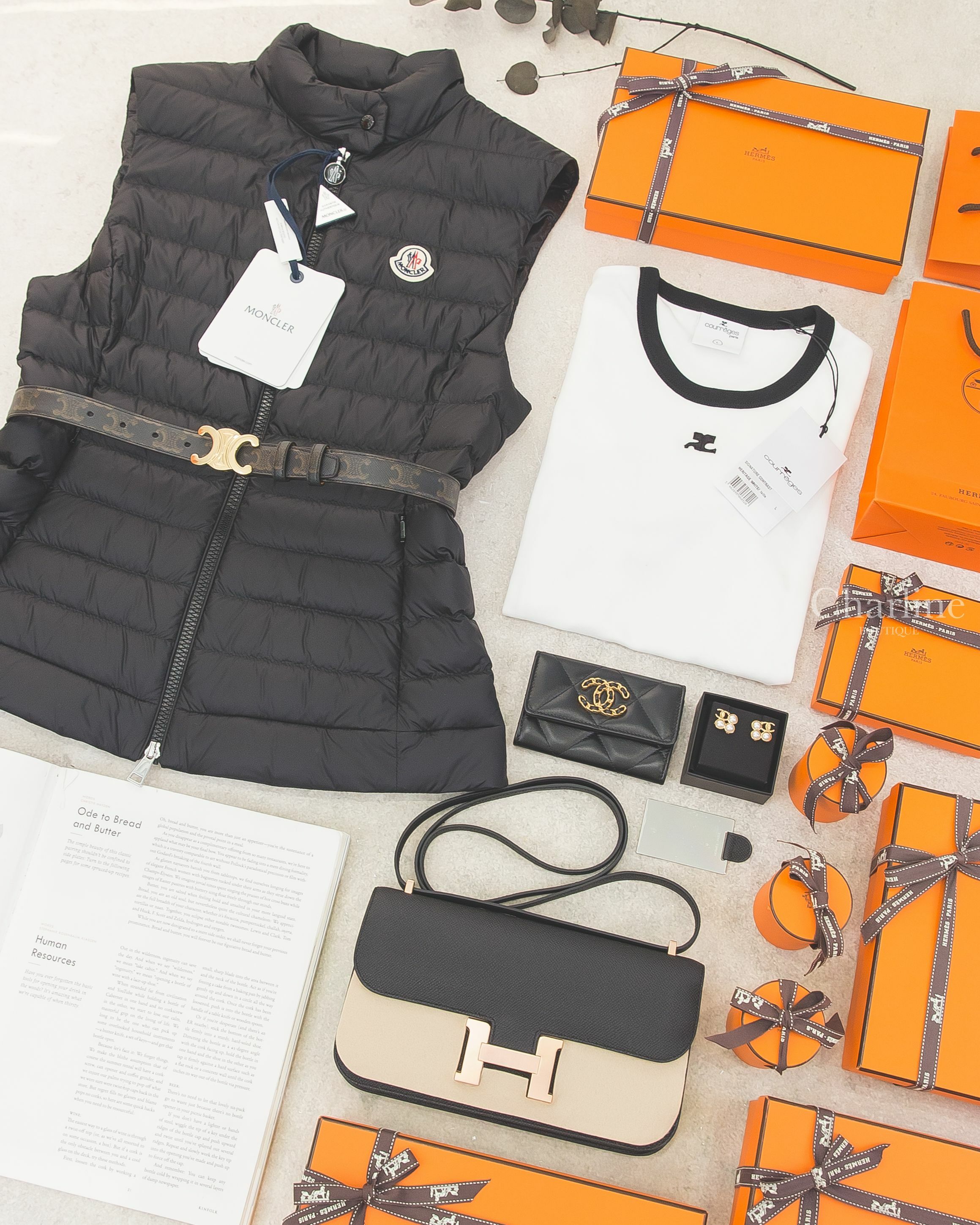Hermès Constance Elan 黑色玫瑰金釦,Moncler黑色立領羽絨背心,Celine棕褐色凱旋門皮帶,Chanel 金色CC白珍珠不對稱方形耳環,Chanel 19黑色金CC羊皮零錢包-Charline Boutique 精品代購
