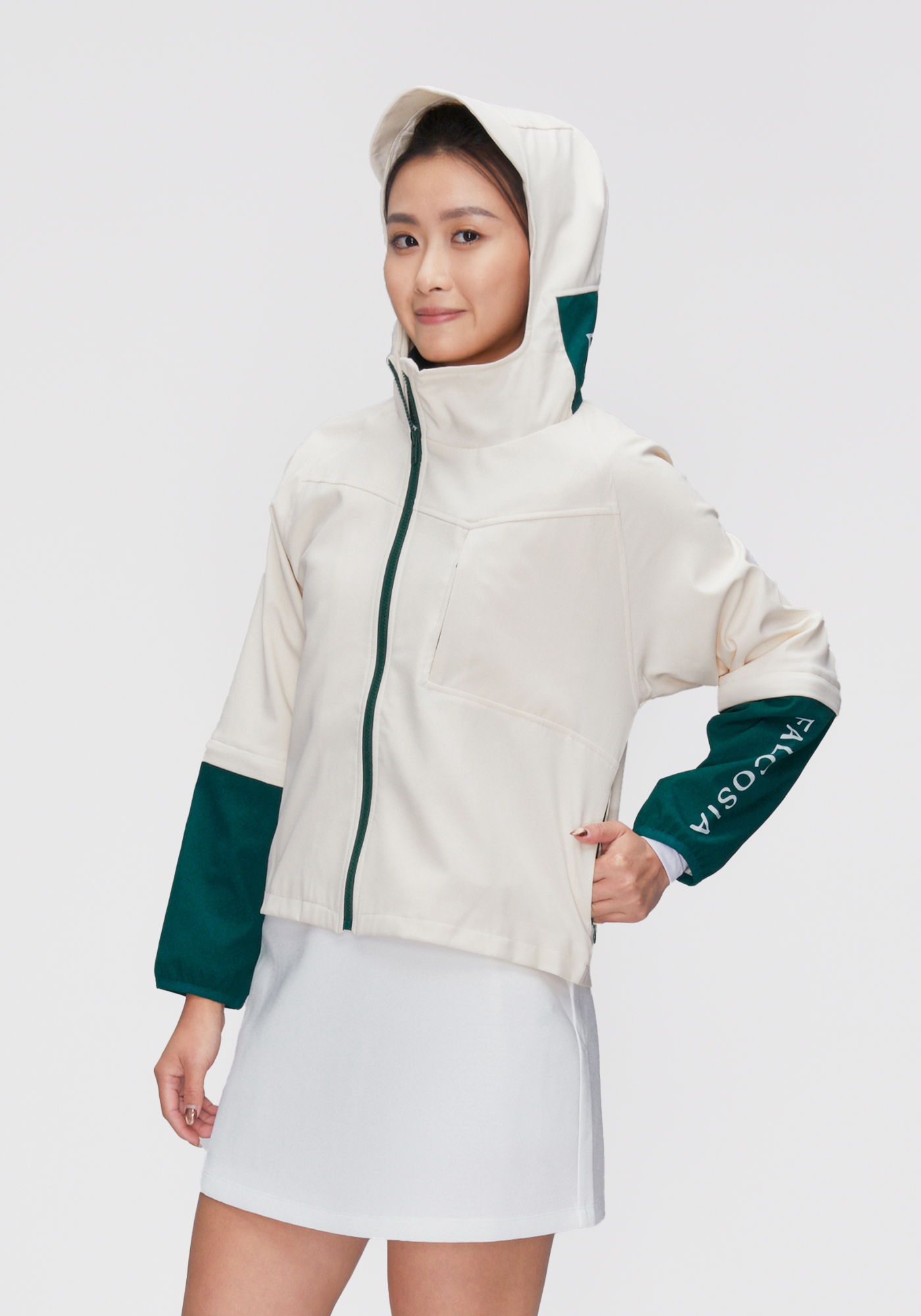 女士越嶺短版防風外套-森林綠