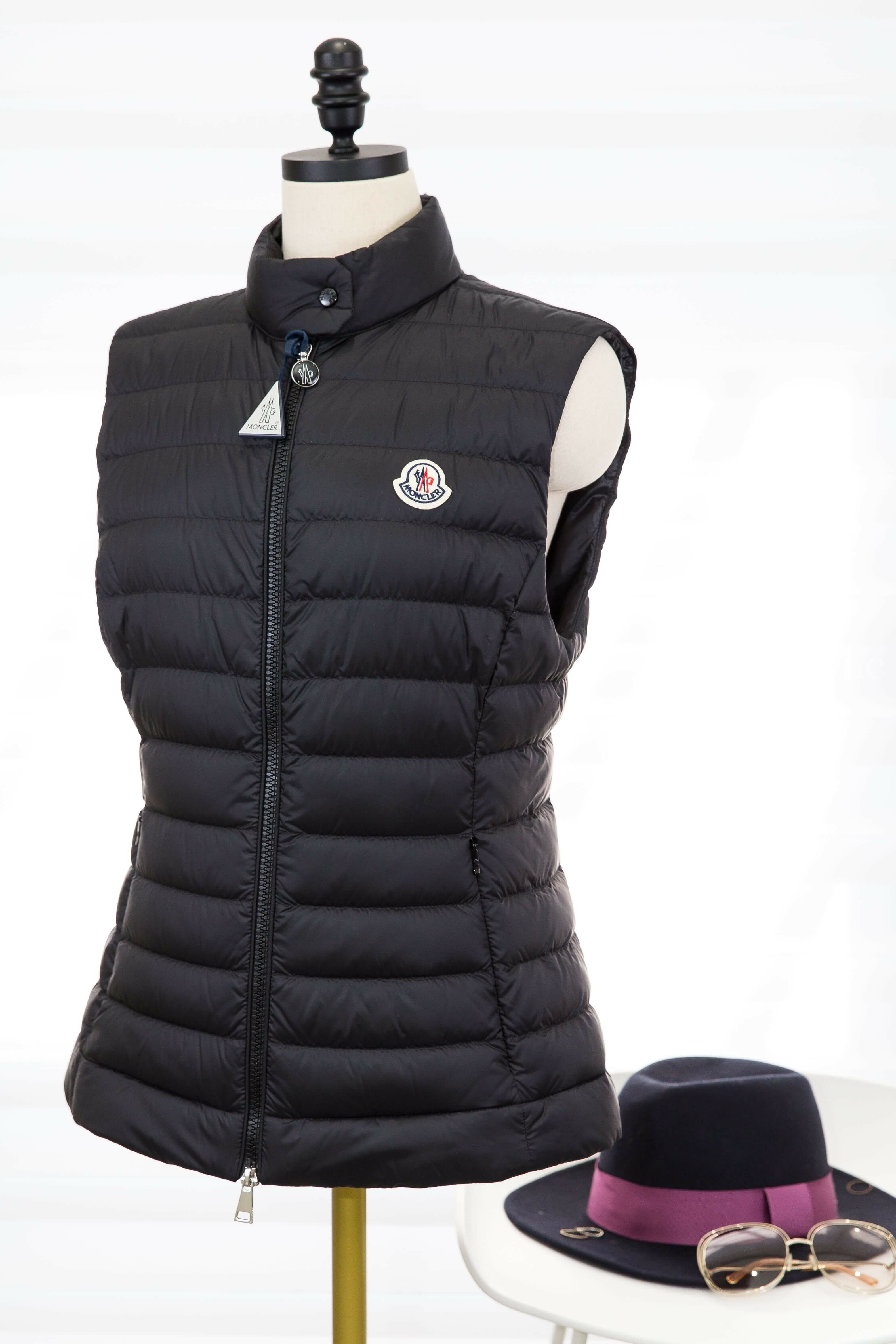 Moncler Igens Down Gilet 黑色小立領拉鍊口袋傘狀羽絨背心-Charline Boutique 精品代購
