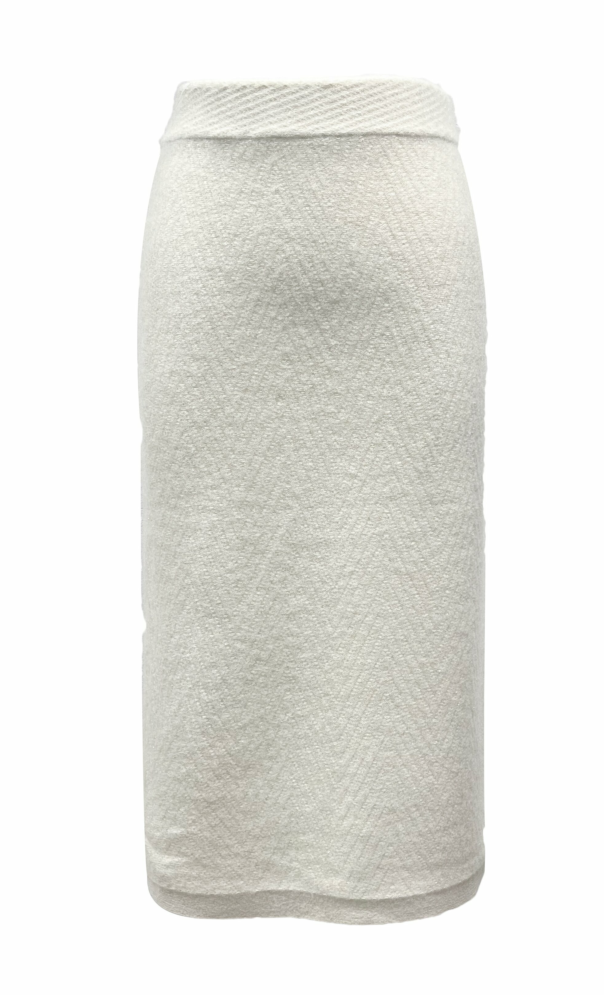 BD15207C1 奶霧序曲立體紋理針織窄裙