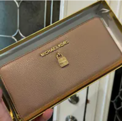 [S] MICHAEL KORS 35H8GGFE9L GIFTABLES LEATHER ZIP AROUND CONTINENTAL WALLET,FAWN, 192877014676 (SMK1196)