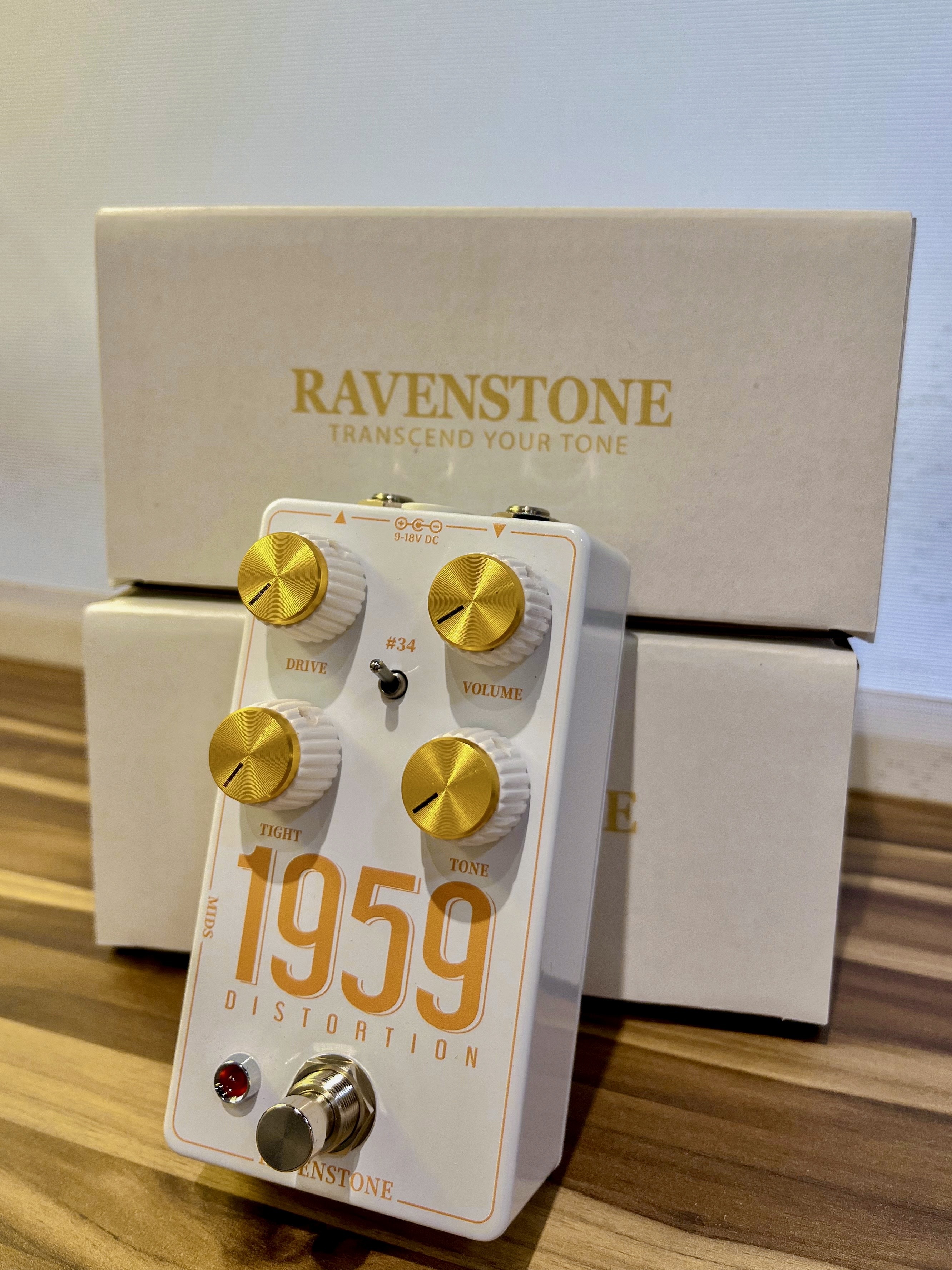 【早鳥優惠中】雷文聲學 - Ravenstone 1959 Distortion 破音效果器 黑色經典款/白色限量款 第 5 張圖片｜三峽吉他 / Bass