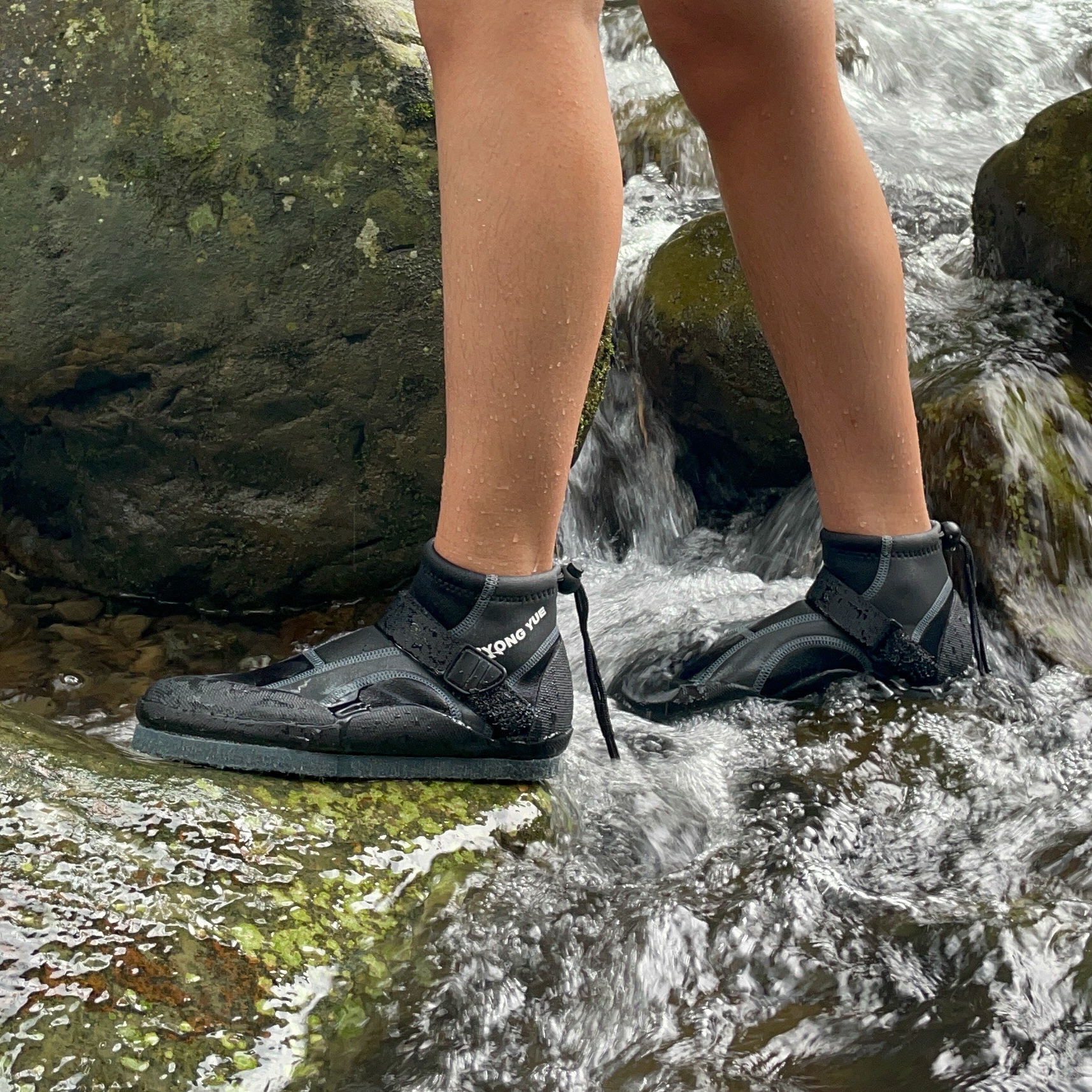 YONGYUE自黏束尾式防滑鞋