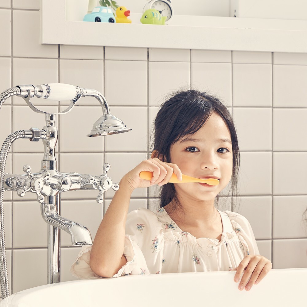 魔法棒 抗菌極細緻軟毛牙刷【兒童款 3Y+】-韓國Bristik兒童牙刷